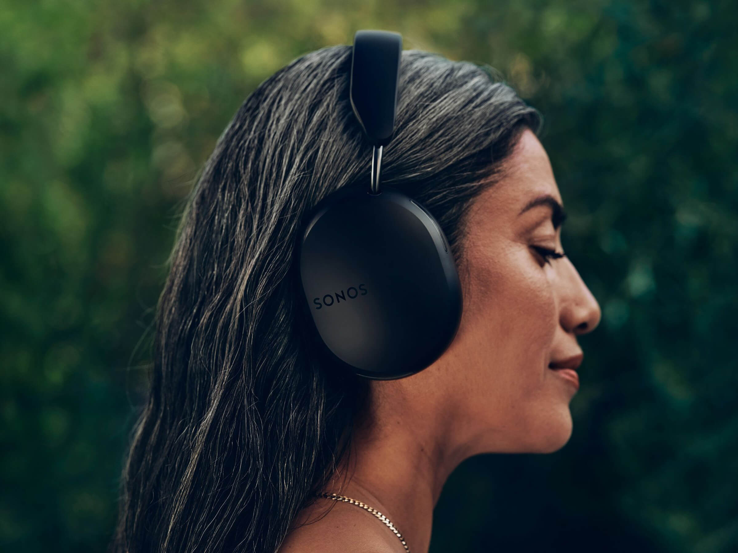 Sonos Ace Wireless Over-Ear Headphones with Active Noise Cancellation - Perfect for Travel, Workouts, and Home Entertainment