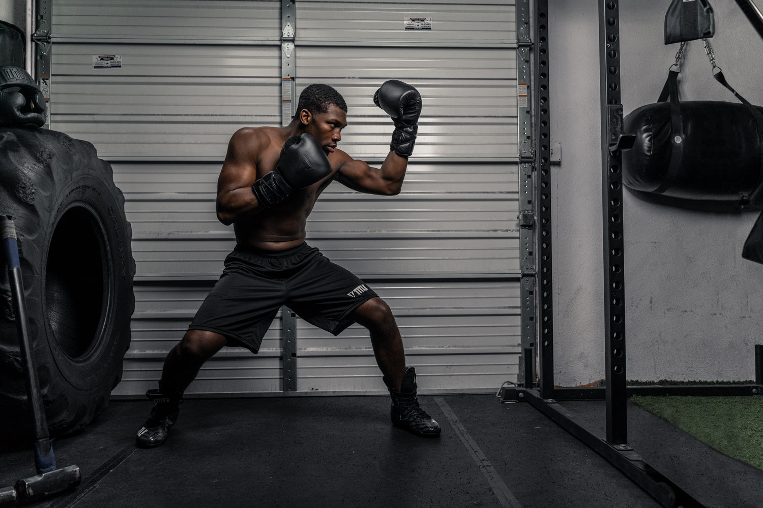 Black Lace Sparring Boxing Gloves 2.0 - Premium Training Gloves for Boxing, MMA & Kickboxing - Perfect for Gym Workouts & Martial Arts Training