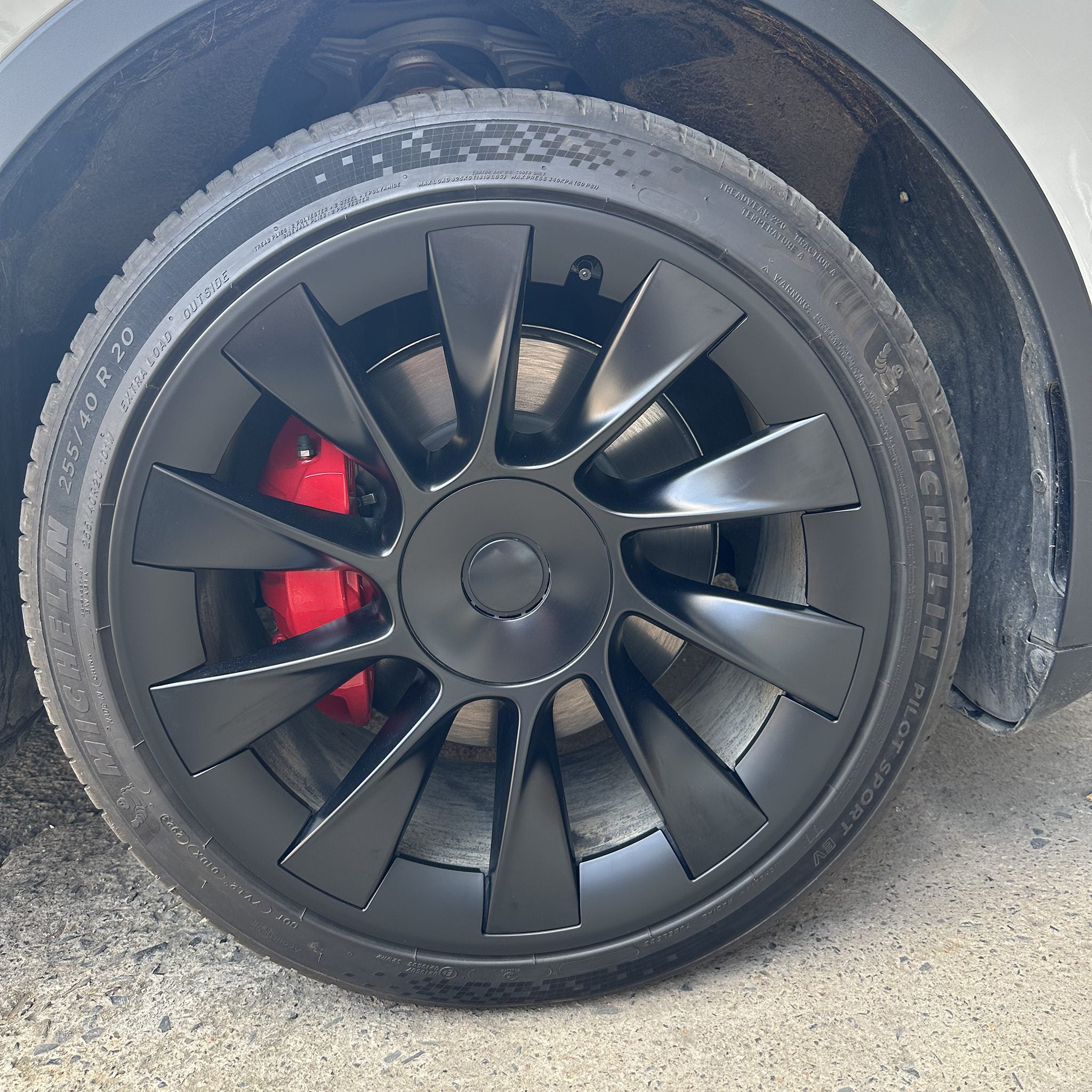 Tesla Model Y 20'' Induction Wheels Rim Protector - Durable Alloy Wheel Guards for Enhanced Protection & Style | Perfect for Daily Commuting & Road Trips