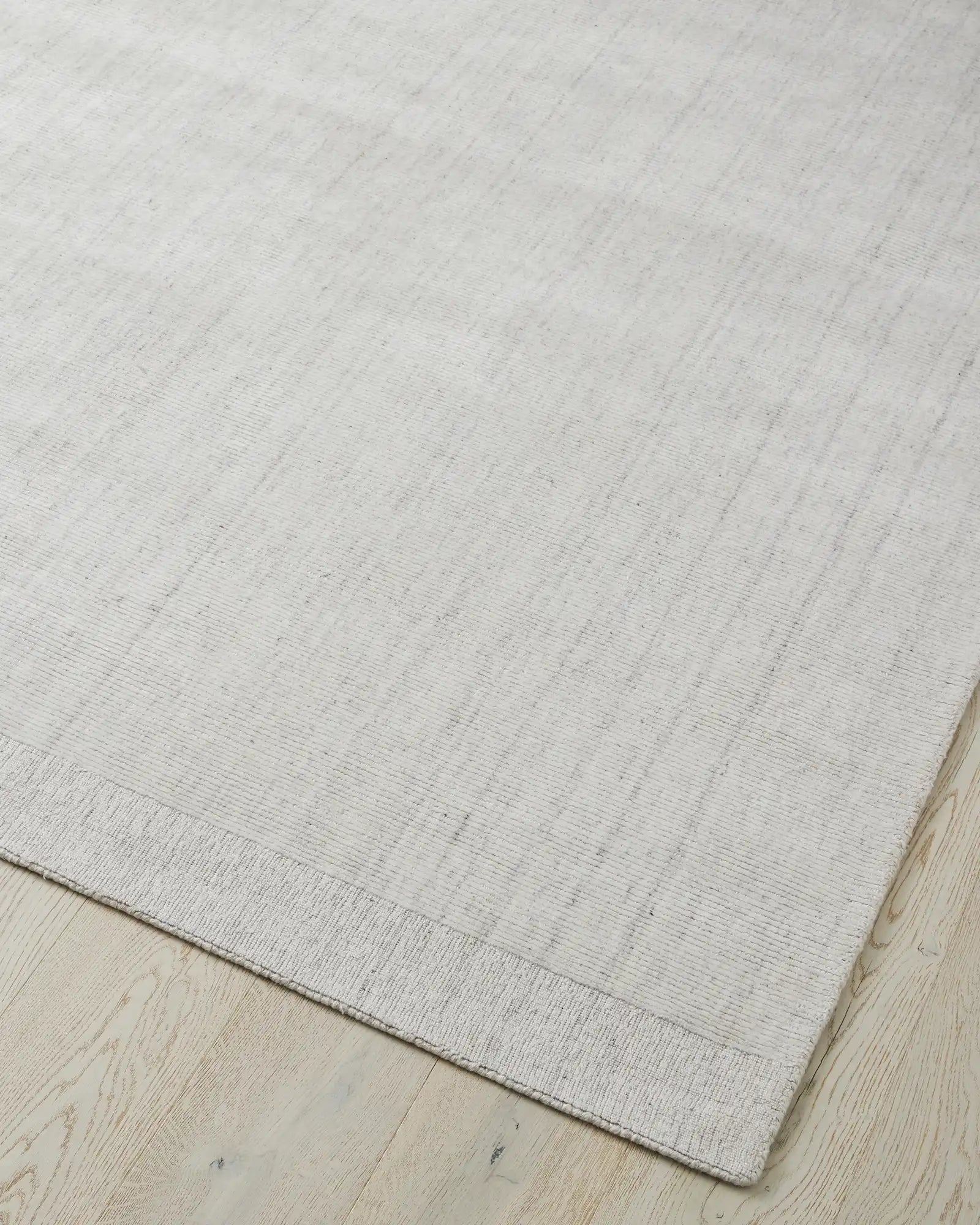 Premium Natural Travertine Marble Tiles - Elegant & Durable Flooring & Wall Cladding for Bathroom, Kitchen, and Outdoor Spaces