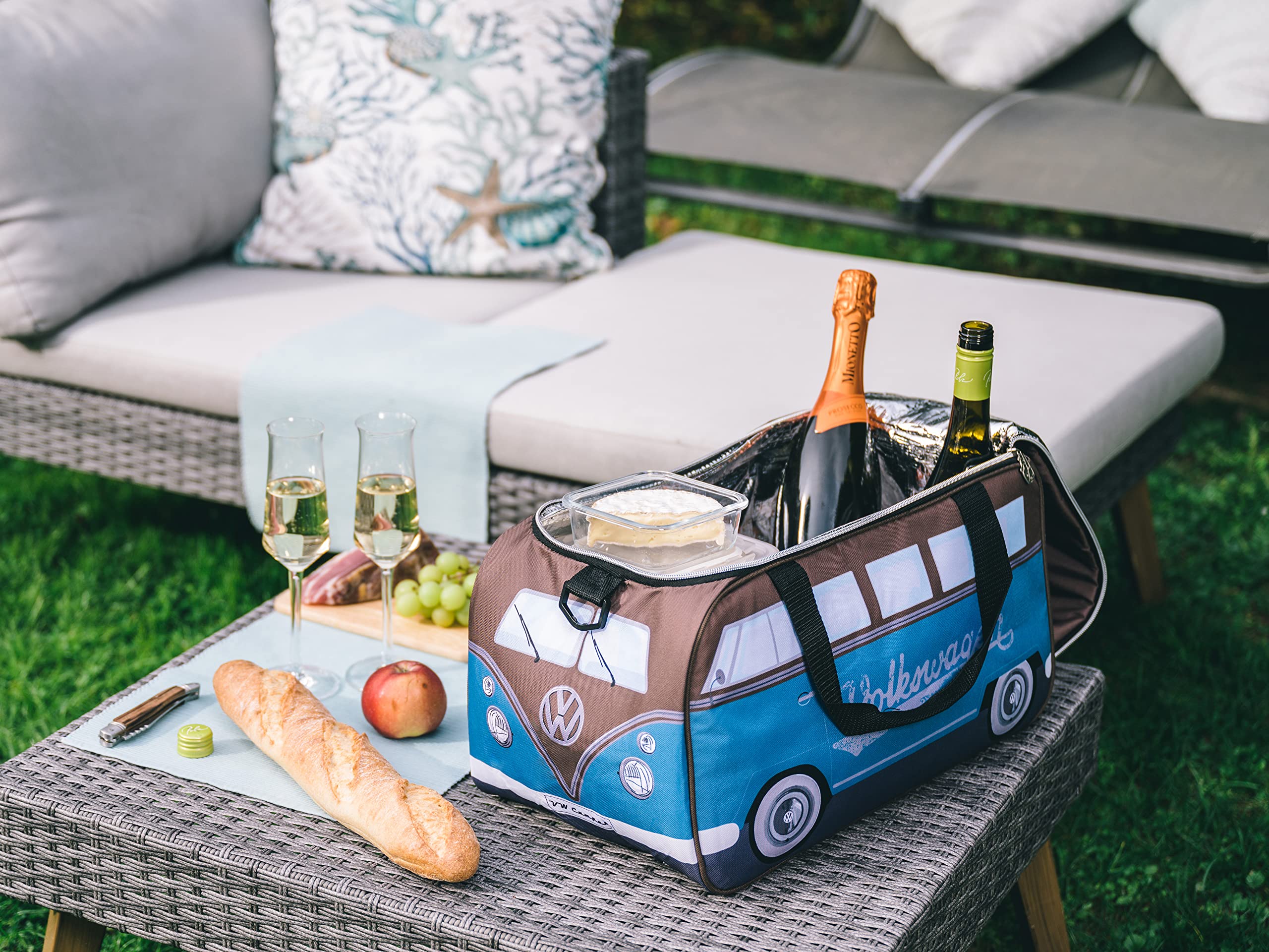 Volkswagen T1 Bus Design Insulated Cooler Bag - 25L/6.6 Gallon Thermal Picnic Lunch Box for Food & Drinks | Camping, Beach, Road Trips & Outdoor Activities