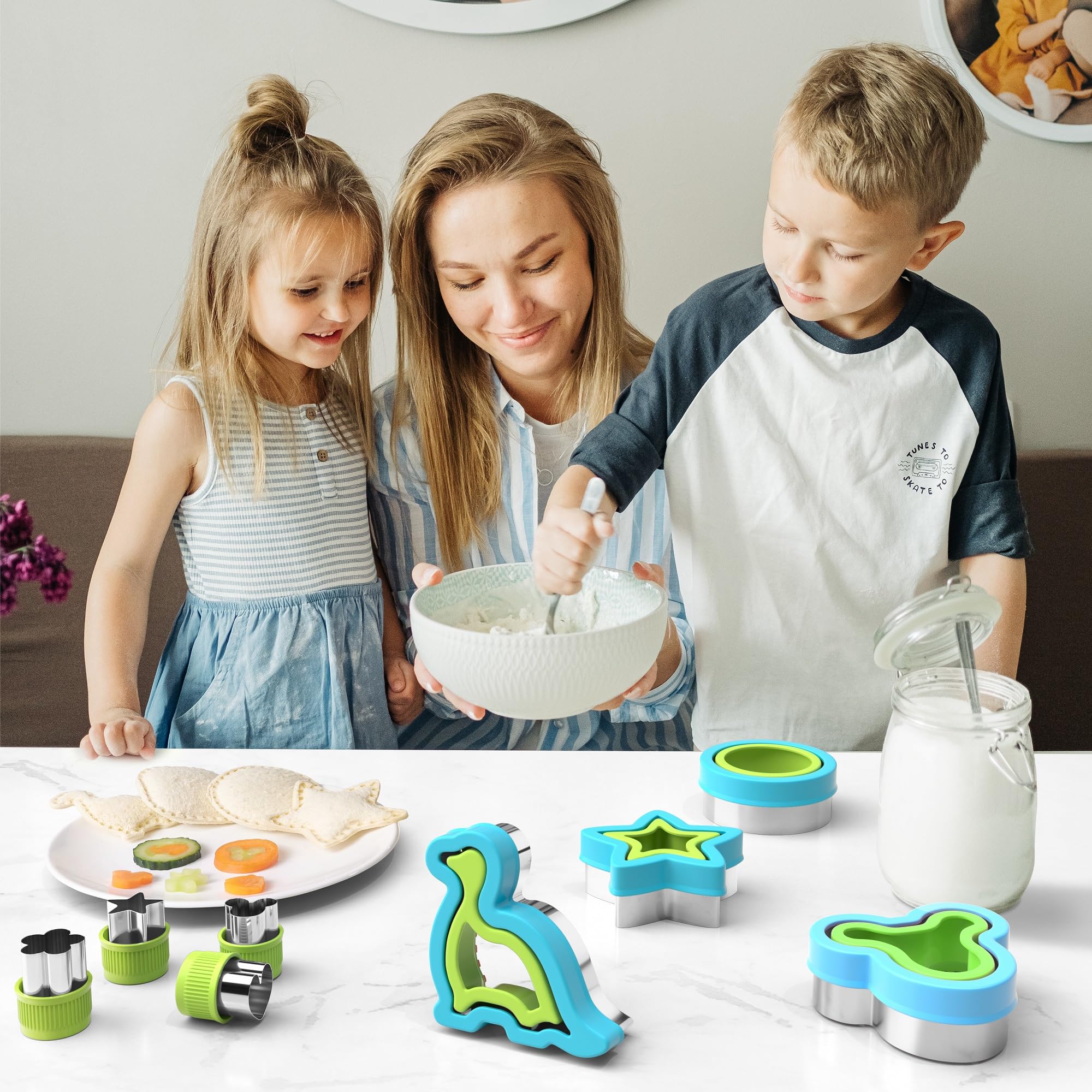 Adocfan 10-Piece Sandwich Cutter and Sealer Set - Large Uncrustables Maker, Bread Mold & DIY Cookie Cutter for Kids Lunch Box, Bento Box - Perfect for School Lunches, Picnics and Party Snacks