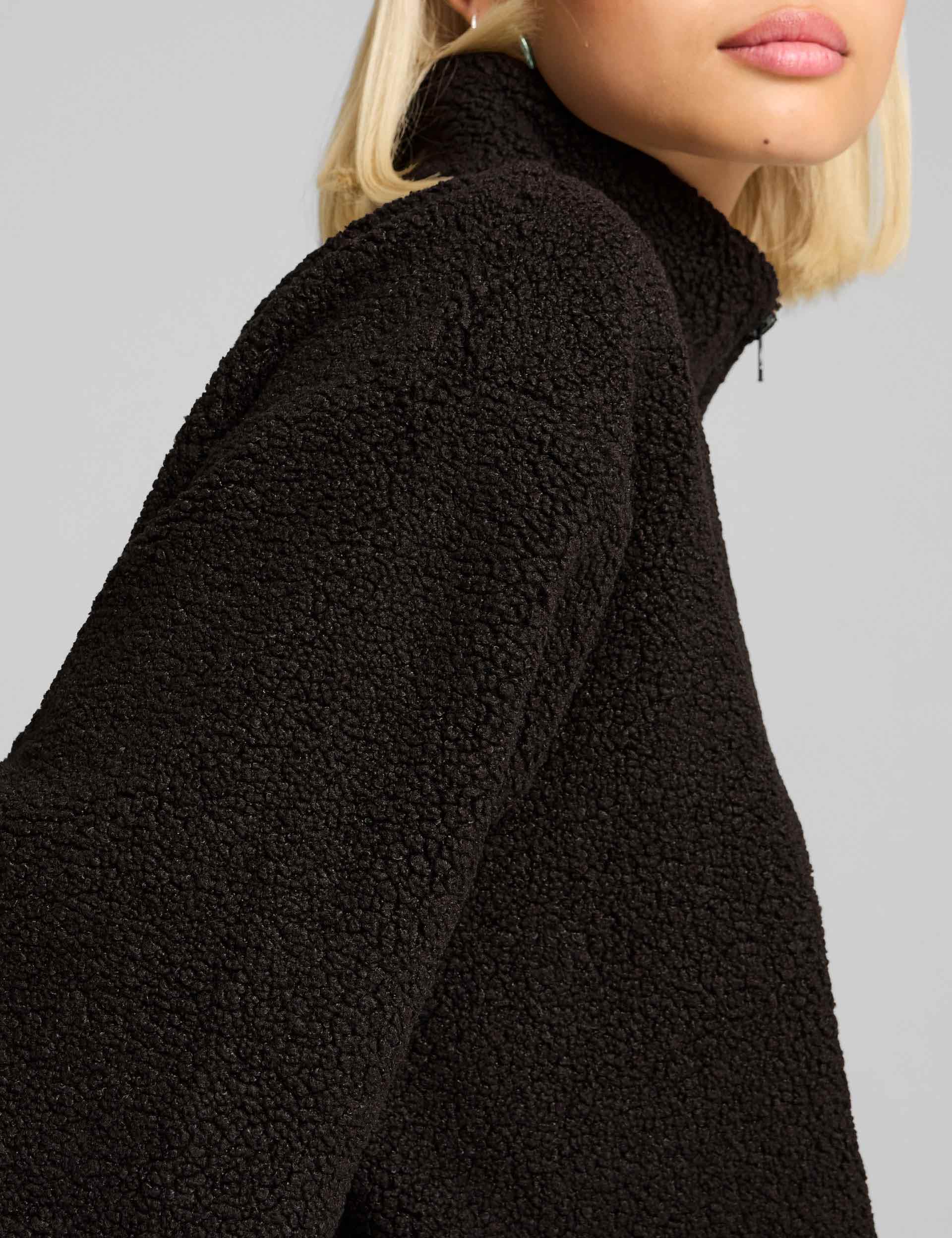 CLASSICS Winterized Half Zip Fleece Pullover - Black | Warm & Cozy Winter Layering for Outdoor Activities & Casual Wear