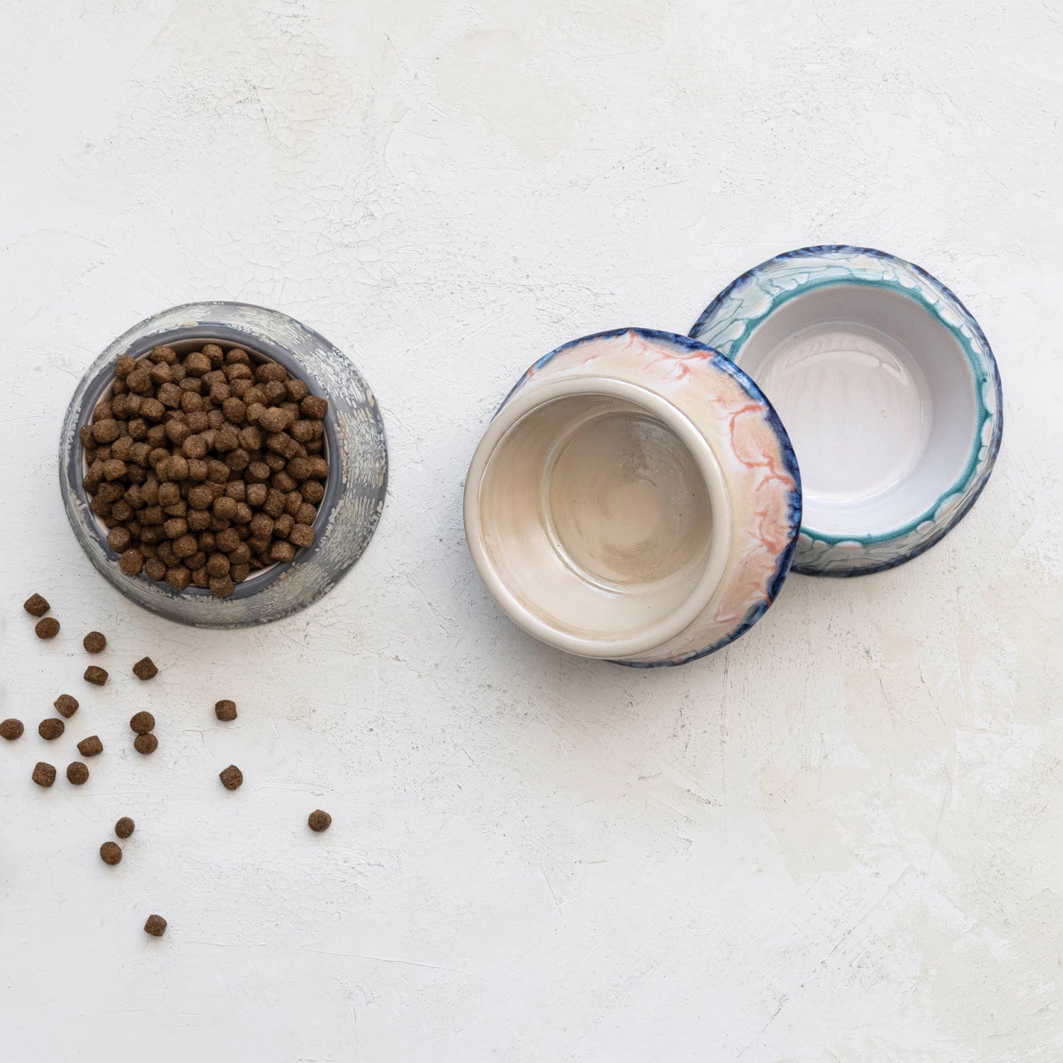 Premium Glazed Stone Pet Bowl - Durable, Non-Slip Dog & Cat Food Dish for Indoor/Outdoor Use - Perfect for Mealtime, Water, or Treats