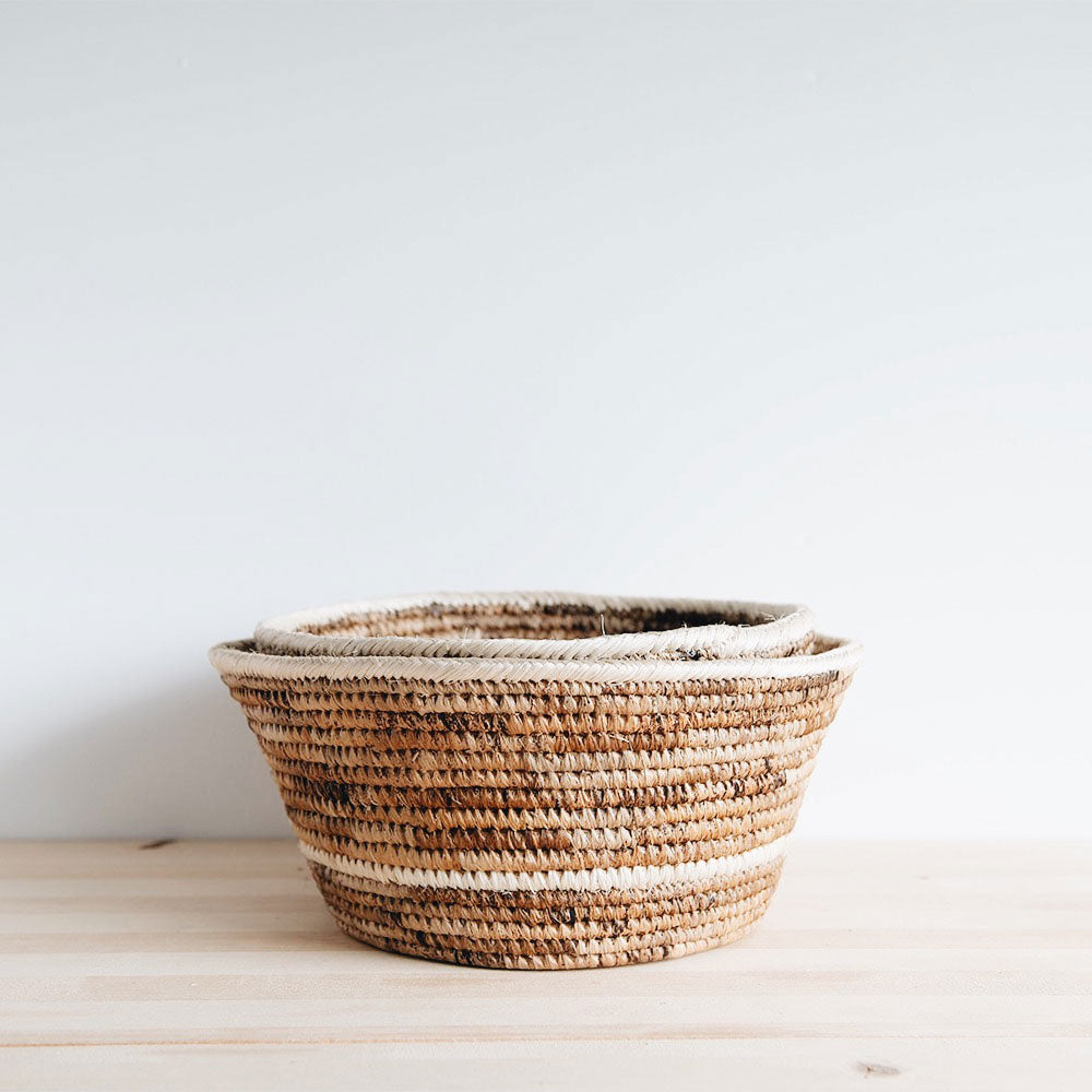 Eco-Friendly Banana Fiber Table Basket - Natural & Sustainable Storage Organizer for Home, Office, or Kitchen Decor