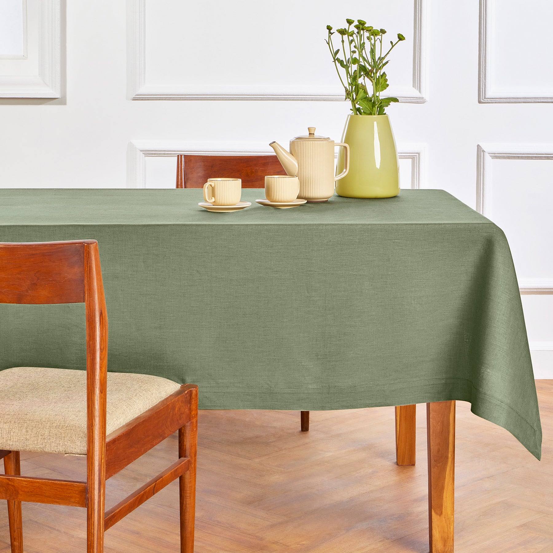 Premium Extra Large Fete Tablecloth - Waterproof & Stain-Resistant for Outdoor Parties, Weddings, and Events
