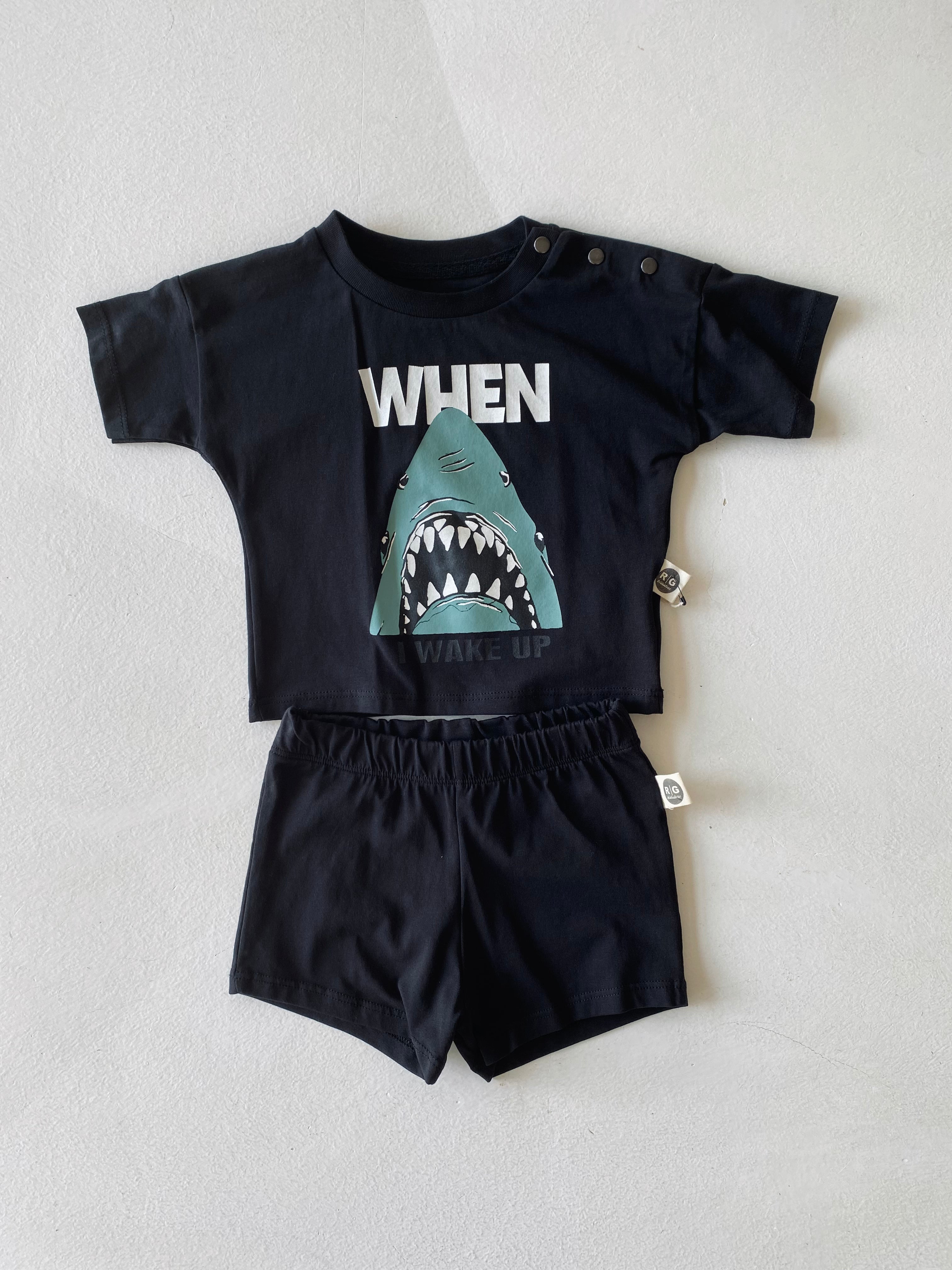 Unisex Shark Print T-Shirt and Shorts Set for Men & Women - Casual Summer Outfit, Beachwear, Gym Clothes
