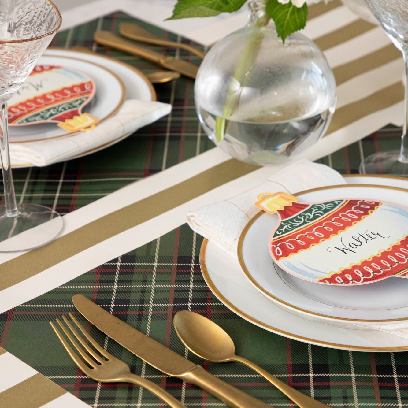 Eco-Friendly Green Plaid Placemats Set of 4 - Waterproof Table Mats for Dining, Kitchen, Picnic & Party Decor