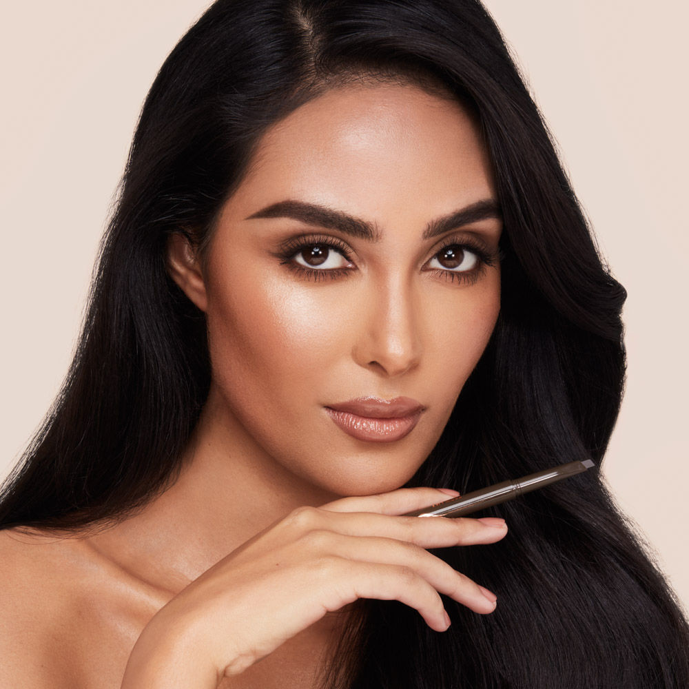 Charlotte Tilbury Brow Cheat Eyebrow Pencil - Waterproof, Long-Lasting, Natural Look for Perfectly Shaped Brows | Ideal for Everyday Makeup & Professional Use