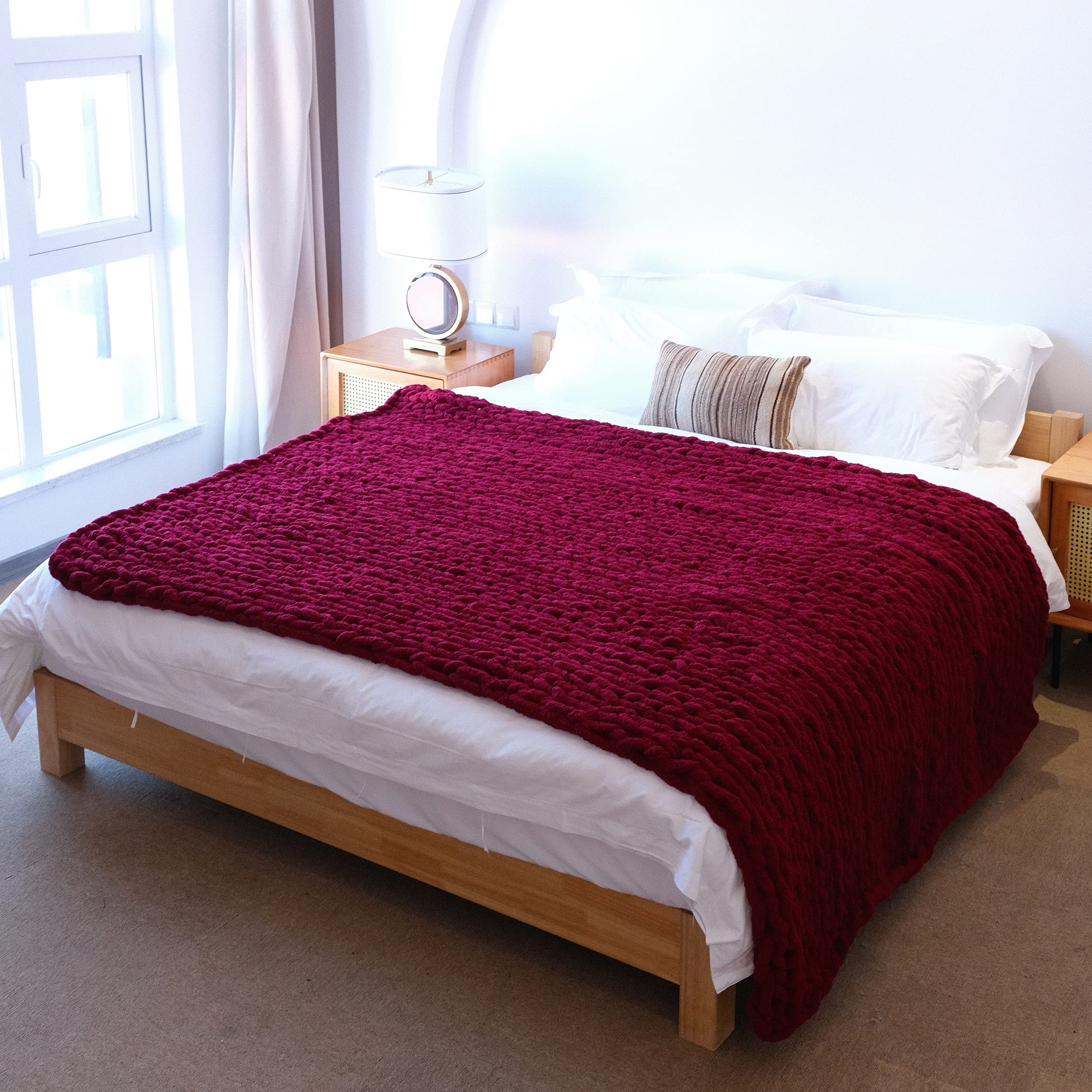 Clootess Chunky Knit Blanket - Soft Chenille Throw for Couch, Bed & Home Decor | Warm Cozy Boho Style Blanket (50x63 Inches, Red) | Perfect for Living Room, Bedroom & Winter Snuggling