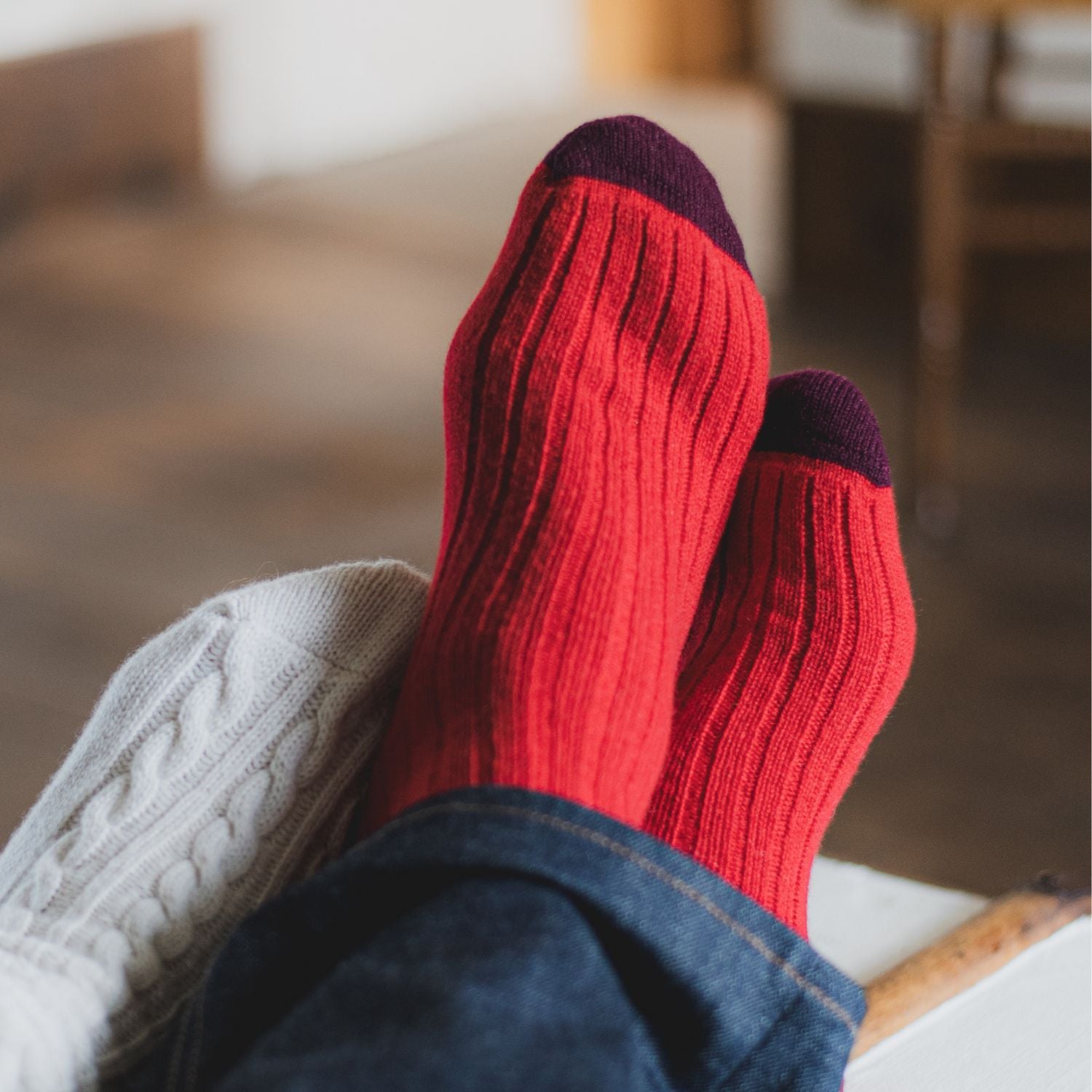 Premium Men's 100% Pure Cashmere Socks - Ultra Soft & Warm Winter Socks for Indoor & Outdoor Activities - Perfect for Hiking, Lounging & Cold Weather Comfort