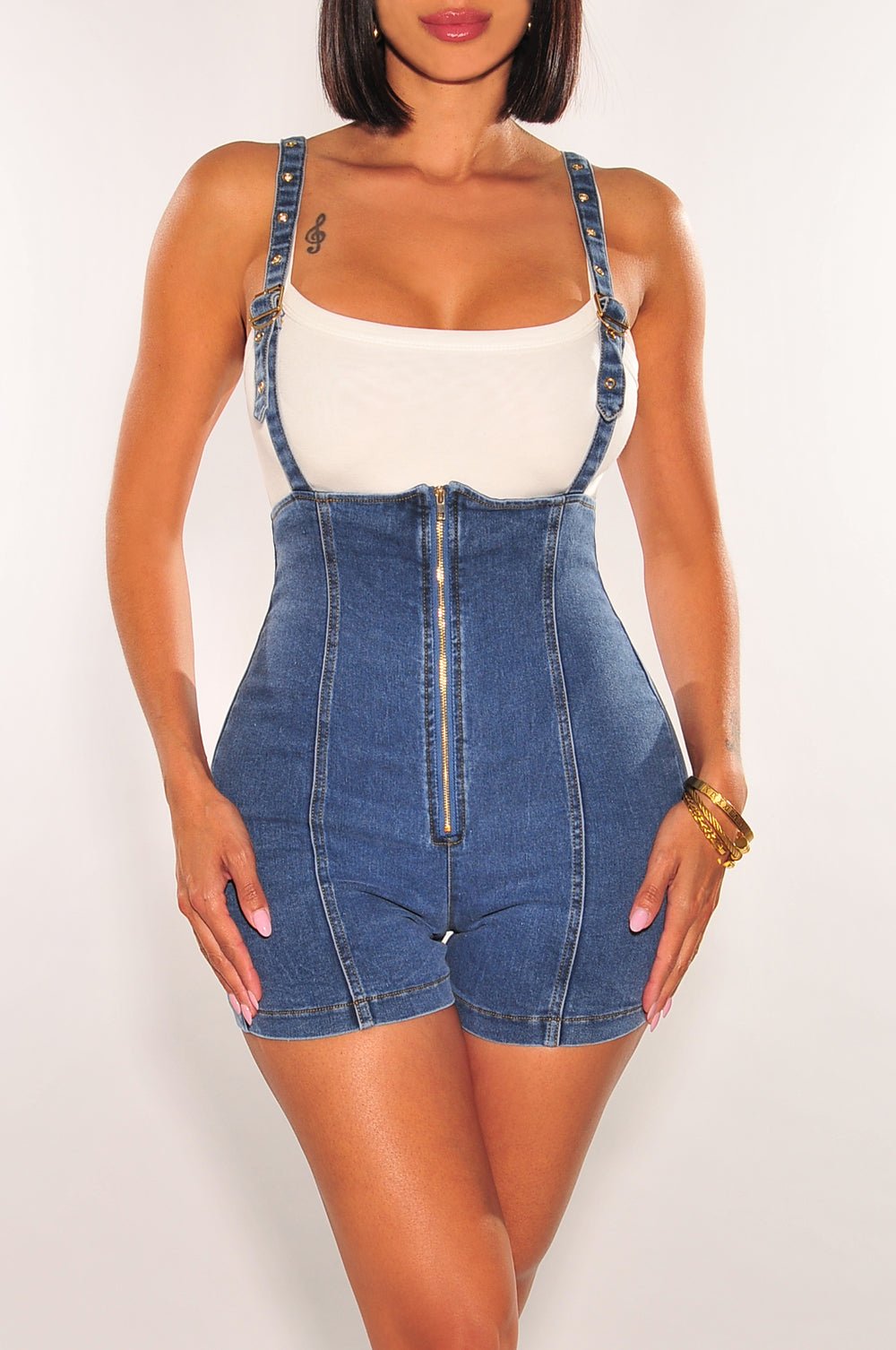 Stylish Women's Denim Overalls Shorts - Comfortable & Trendy Jumpsuit for Summer - Perfect for Casual Outings, Music Festivals & Outdoor Adventures