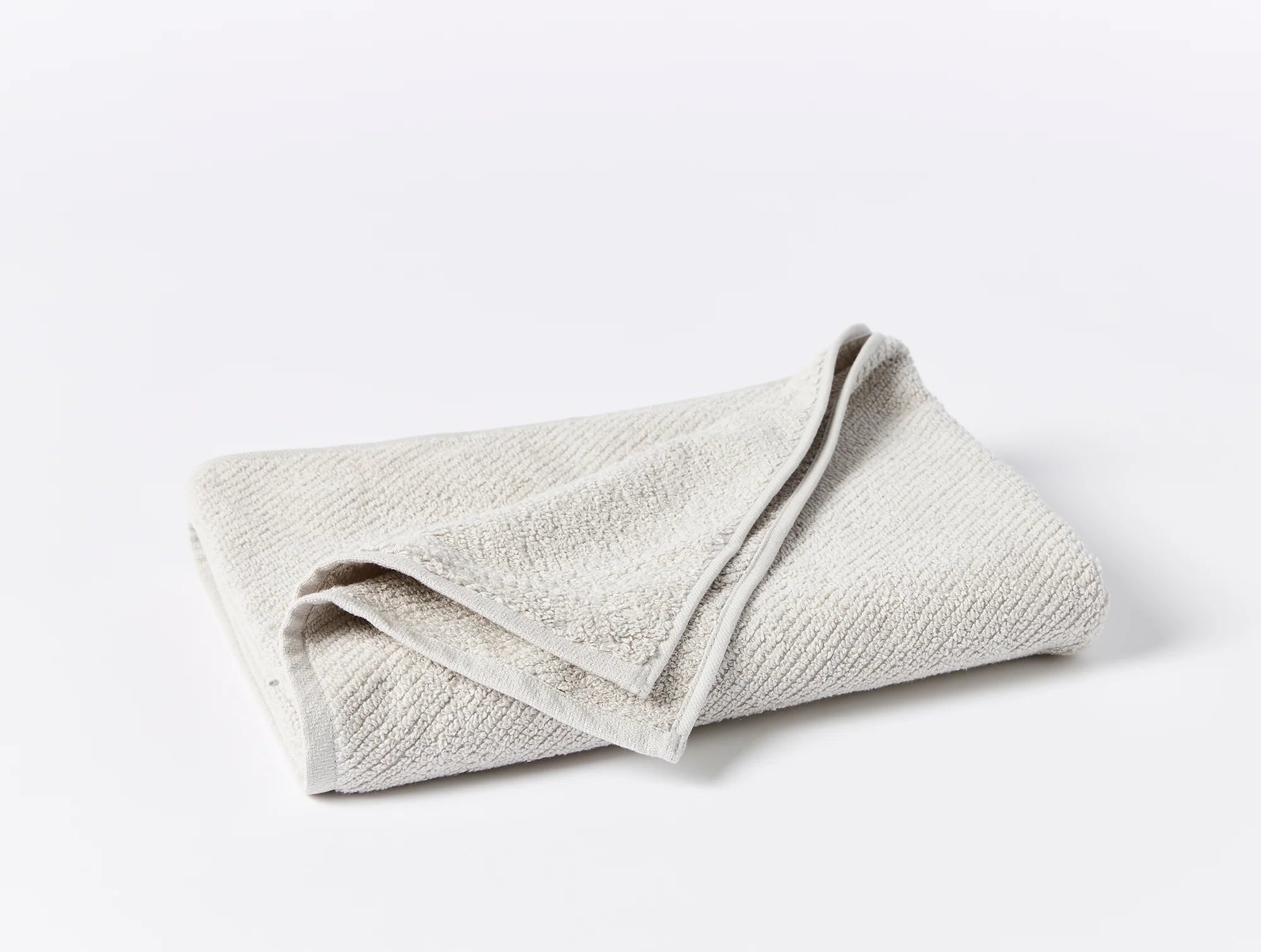 Organic Cotton Bath Towels & Mats - Lightweight, Eco-Friendly, Ultra Absorbent - Perfect for Spa, Bathroom, and Beach Use