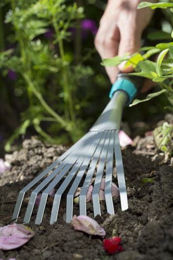 Gardena 8956-20 Hand Rake - 3-Tine Garden Cultivator Tool for Weeding, Soil Aeration & Flower Bed Maintenance - Perfect for Home Gardening & Landscaping Projects