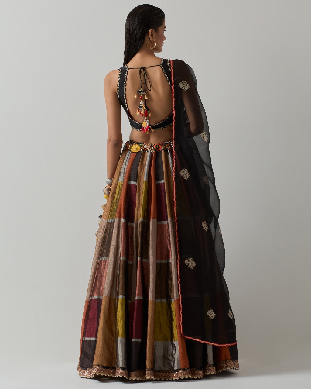 Elegant Black Metallic Lehenga Set for Women | Indian Traditional Bridal Party Wear | Perfect for Weddings, Festivals & Special Occasions