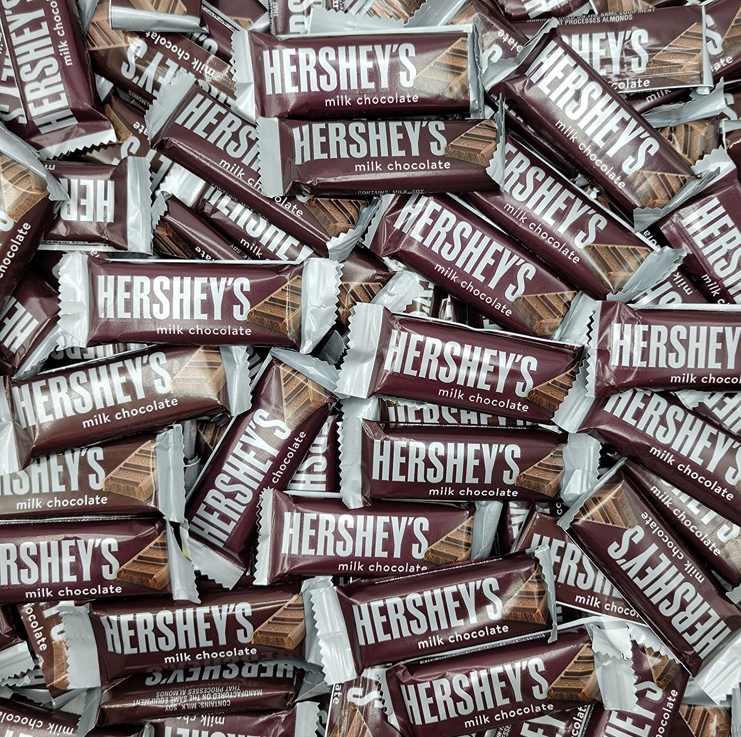 HERSHEY'S Bulk Chocolate Candy Bars - Snack Size, Individually Wrapped - Milk Chocolate, Cookies 'n' Crème & Almond Varieties - Perfect for Christmas Gifts, Halloween Treats, Party Favors & Office Snacks (2 Pounds) - Great for Sharing at Holidays, Events & Everyday Enjoyment