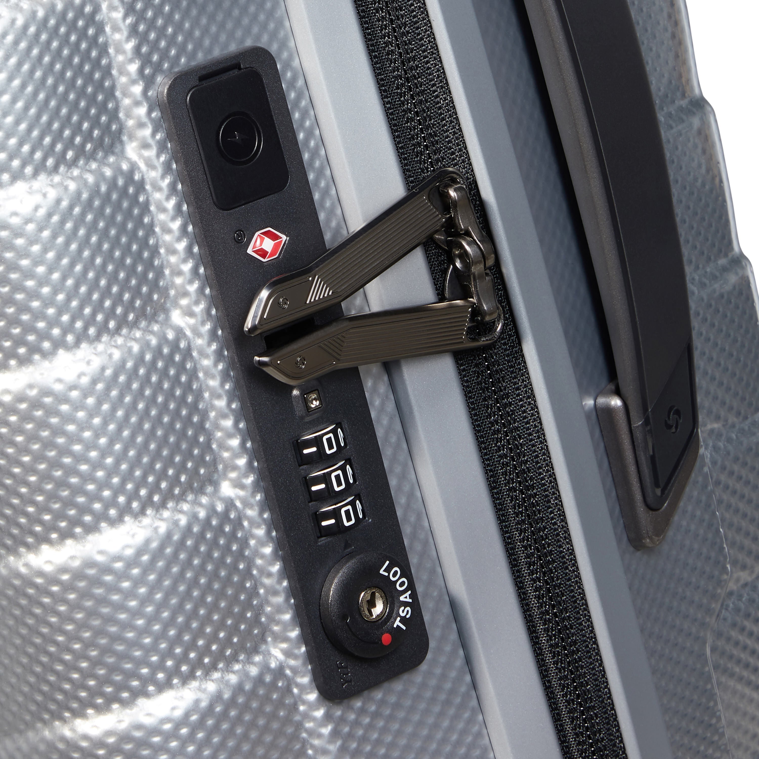 Samsonite Proxis Expandable Spinner Carry On Luggage - Lightweight 20