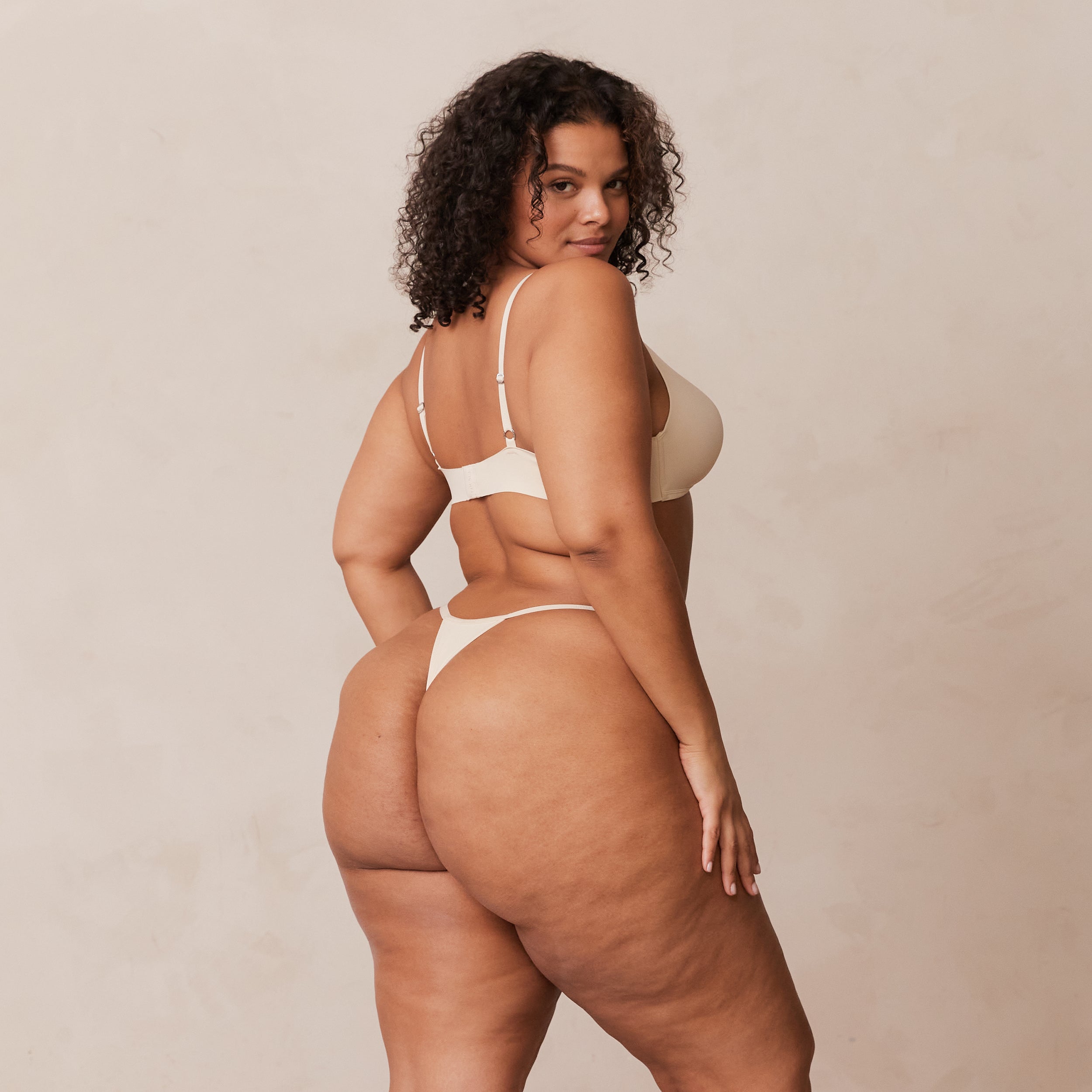 Light Non-Wired Plunge T-Shirt Bra in Latte - Comfortable Seamless Support for Everyday Wear & Layering Under Clothes