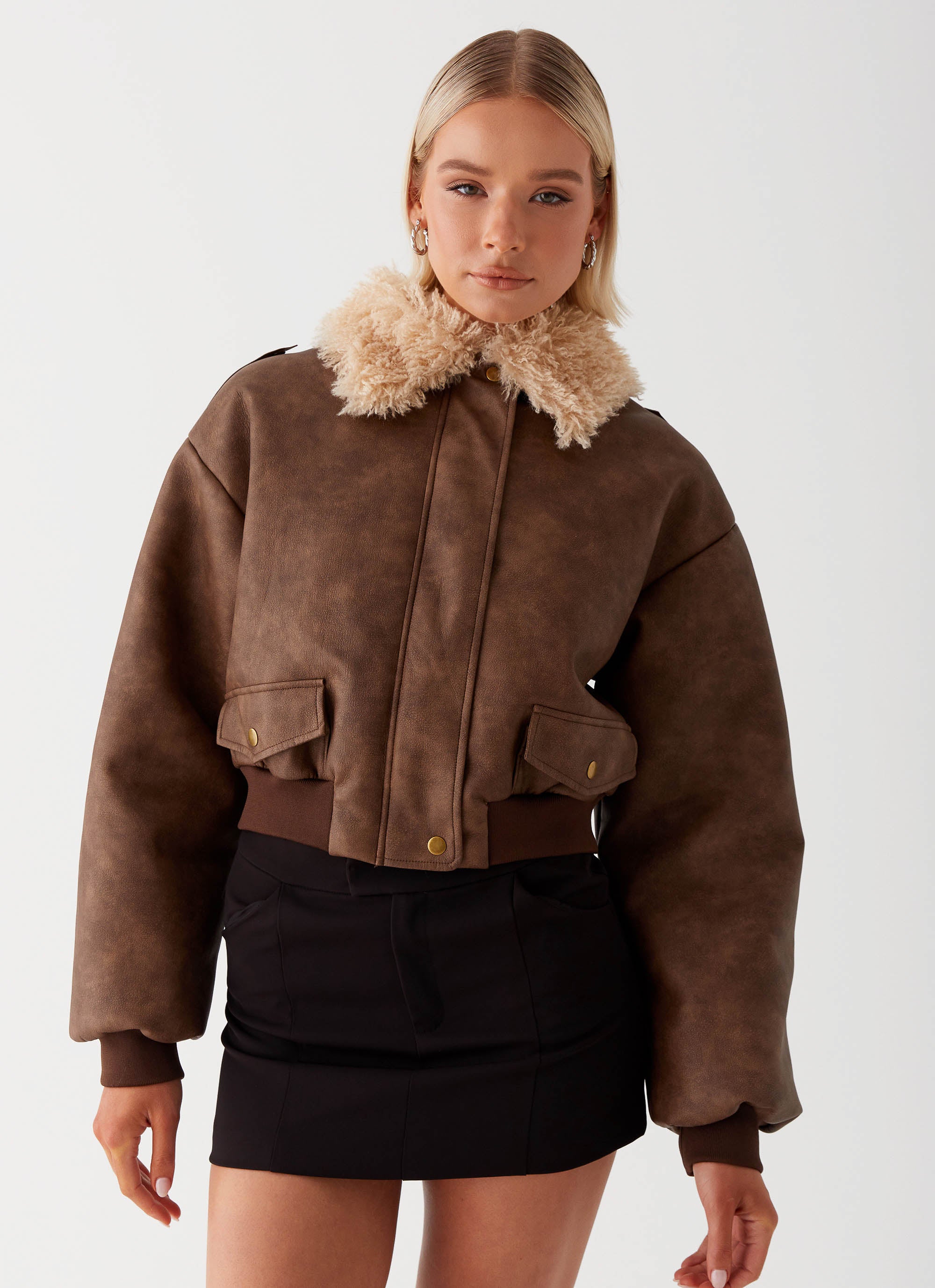 Aston Shearling Bomber Jacket - Genuine Sheepskin Leather Coat for Men & Women | Winter Warm Jacket with Faux Fur Lining | Casual & Fashion Outerwear for Cold Weather