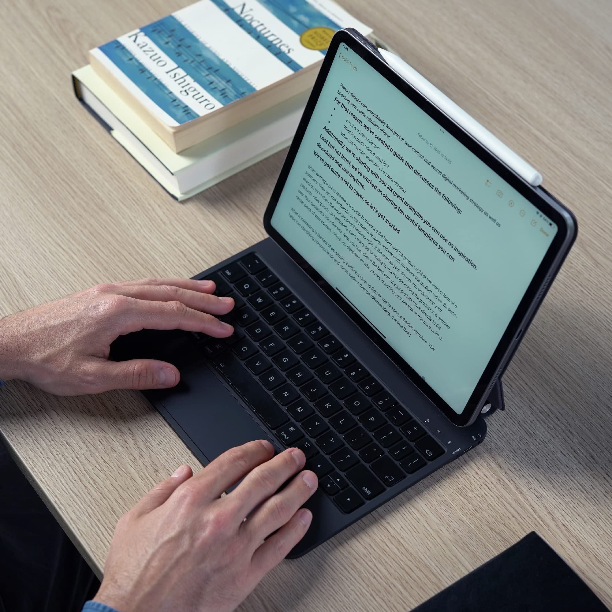 QUARK Magic Floating Keyboard Case for iPad Pro 11-inch (1st-4th Gen) & iPad Air 11-inch (M2/M3) & 10.9-inch (4th/5th Gen) - Backlit Multi-Touch Trackpad Keyboard Cover - Perfect for Work, Travel & Creative Projects (Black)
