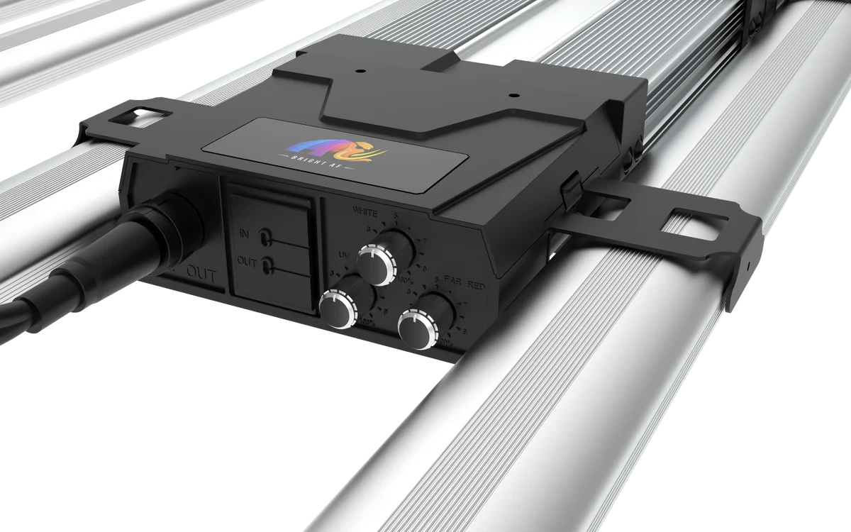 Mammoth Lighting 10 Bar 930W Full Spectrum LED Grow Light with UV for Indoor Plants - Perfect for Hydroponics, Greenhouse & Vertical Farming