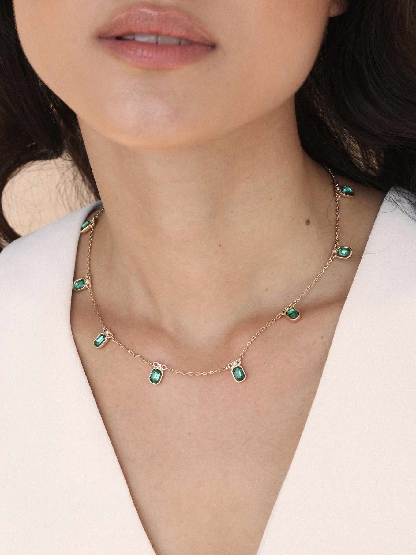 Emerald Deco Charm Necklace for Women - Elegant Green Gemstone Jewelry for Party, Wedding & Special Occasions