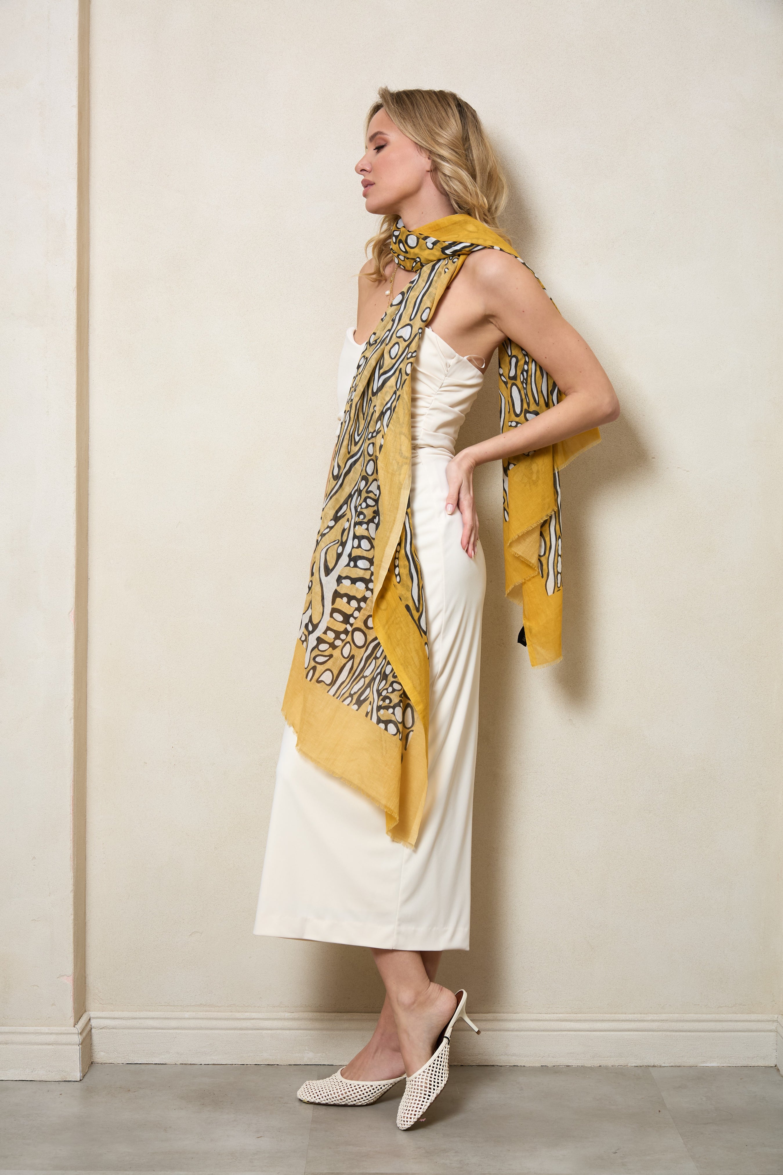 Stylish Abstract Animal Print Scarf - Fashionable Lightweight Womens Accessory for Fall Winter Outfits, Office Wear & Travel Essentials