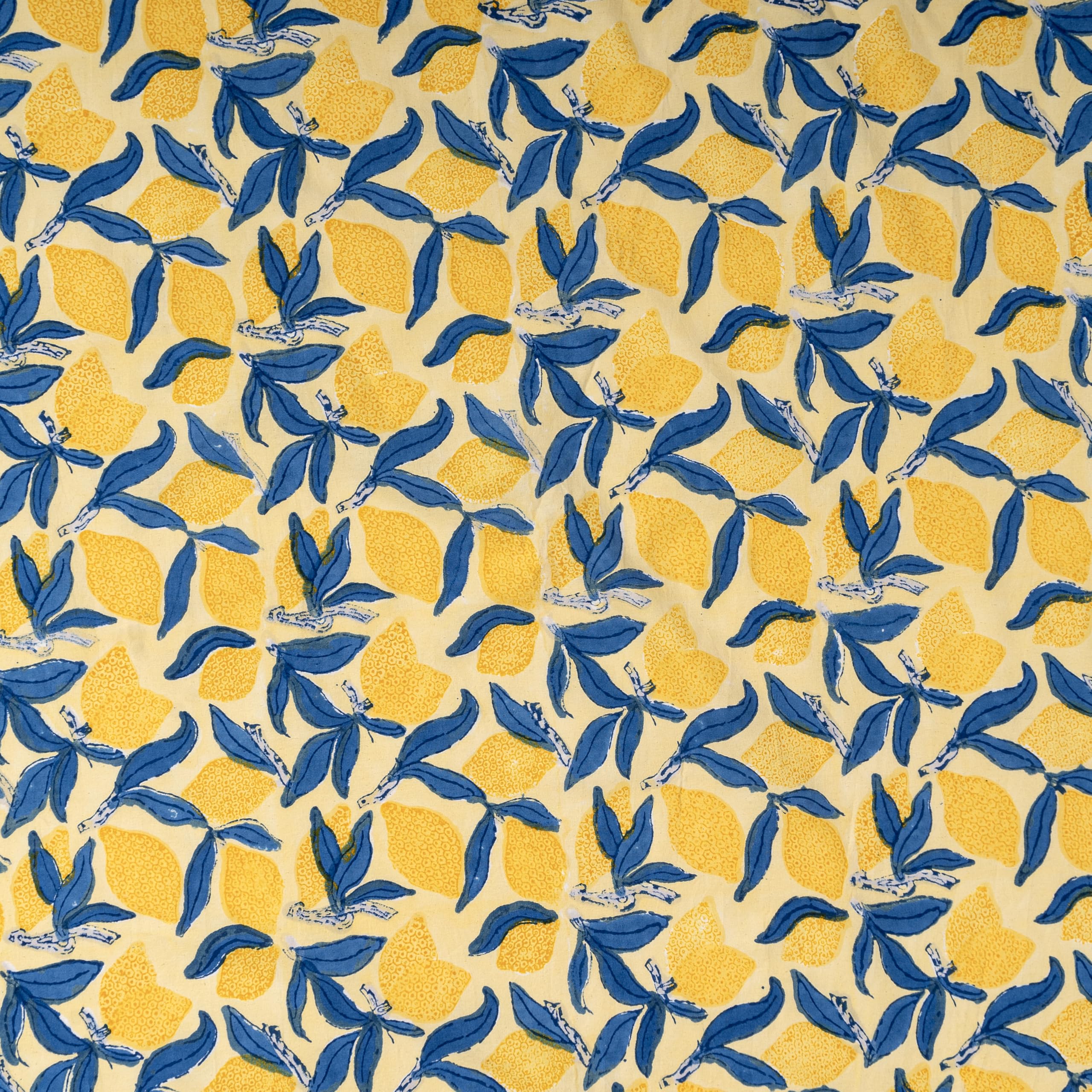 Elegant Large Round Tablecloth 90 Inches - Yellow & Blue Lemon Tree Design for Dining, Parties & Outdoor Events | Couleur Nature