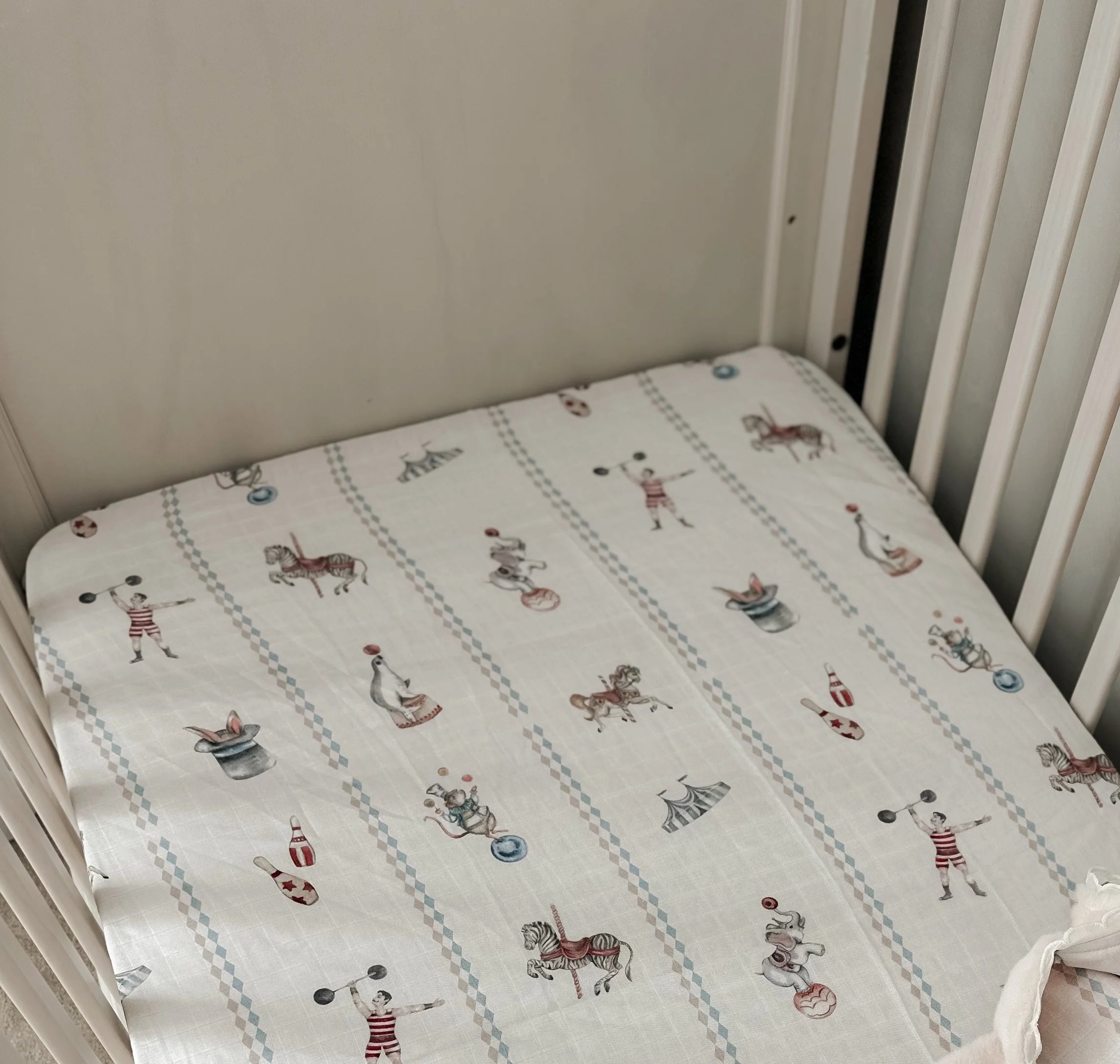 Pop Ya Tot Organic Muslin Cot Sheet - Soft Breathable Baby Crib Bedding for Nursery & Travel - Le Cirque Collection | Perfect for Newborns, Toddlers & Daycare Use