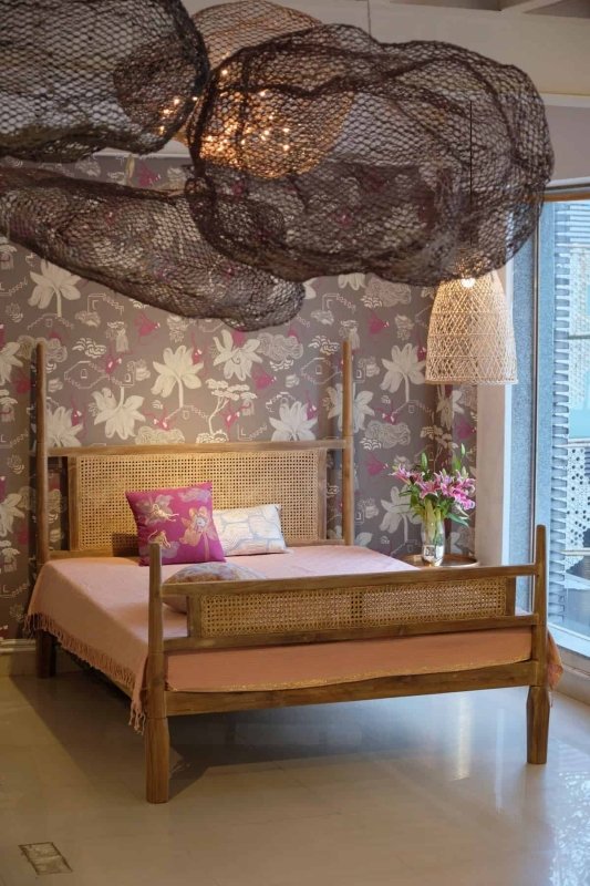Handmade Cane Design Four Poster Bed - Elegant Rattan Canopy Bed Frame for Master Bedroom, Guest Room or Luxury Hotel Suite