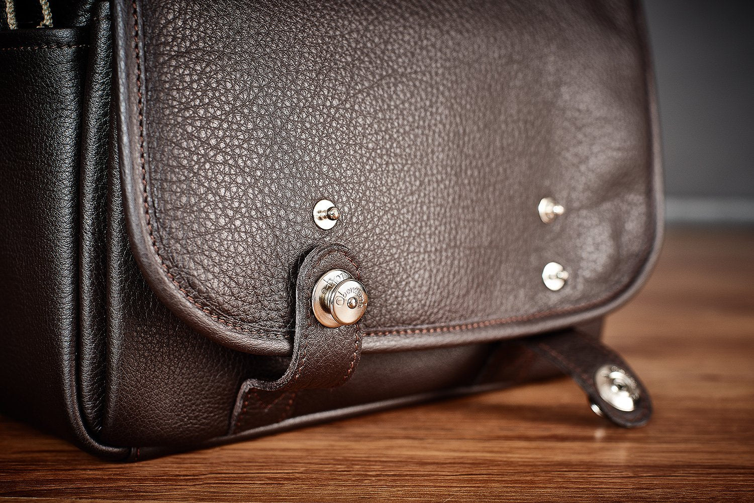 Premium Oberwerth Harry & Sally Medium Leather Camera Bag - Dark Brown for DSLR & Mirrorless Cameras | Stylish & Durable Photography Accessory for Travel & Street Photography