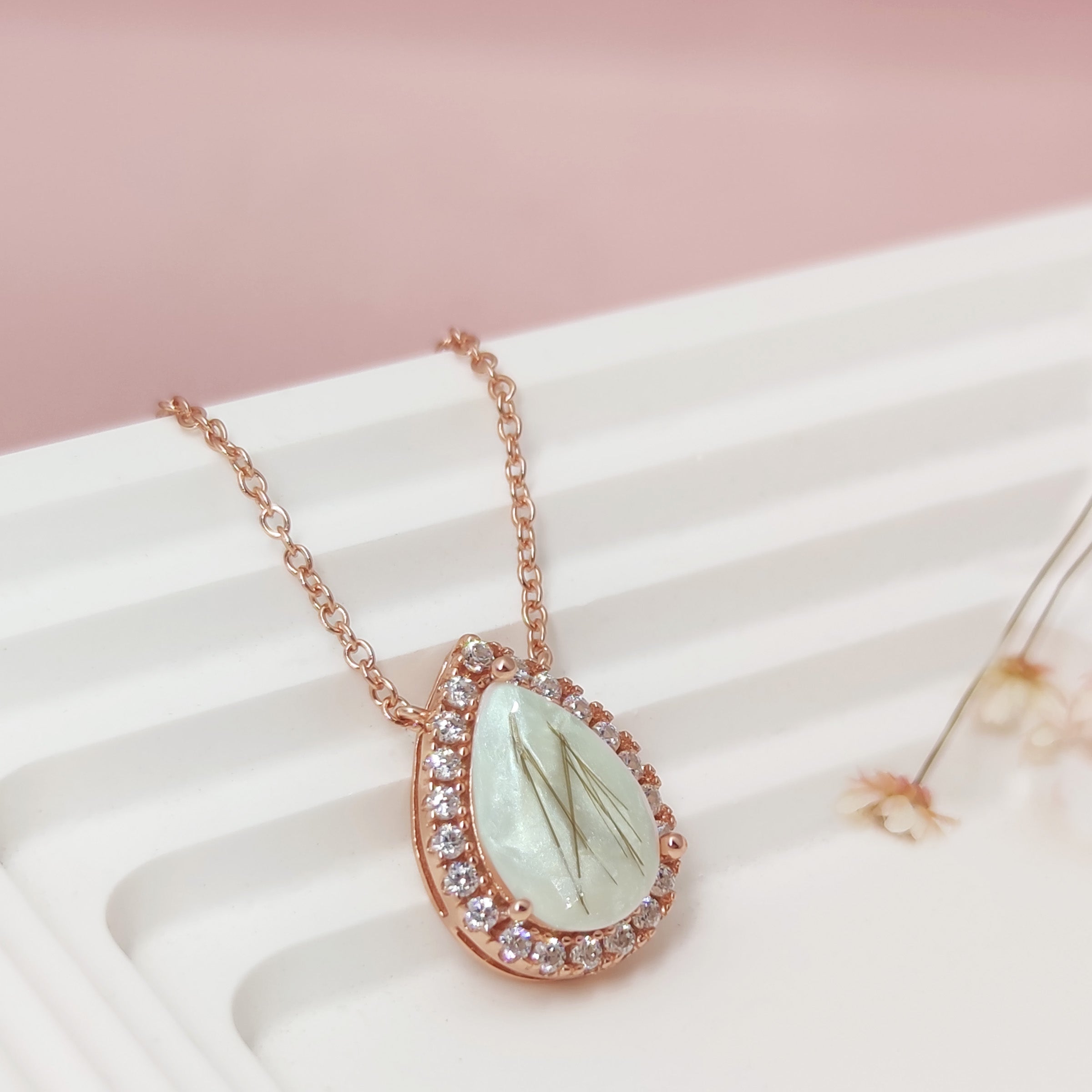 Solid Gold Teardrop Halo Necklace with Hair/Fur Keepsake - Elegant Memorial Jewelry for Ashes, Pet Fur or Loved One's Hair - Perfect for Gifts, Remembrance & Special Occasions