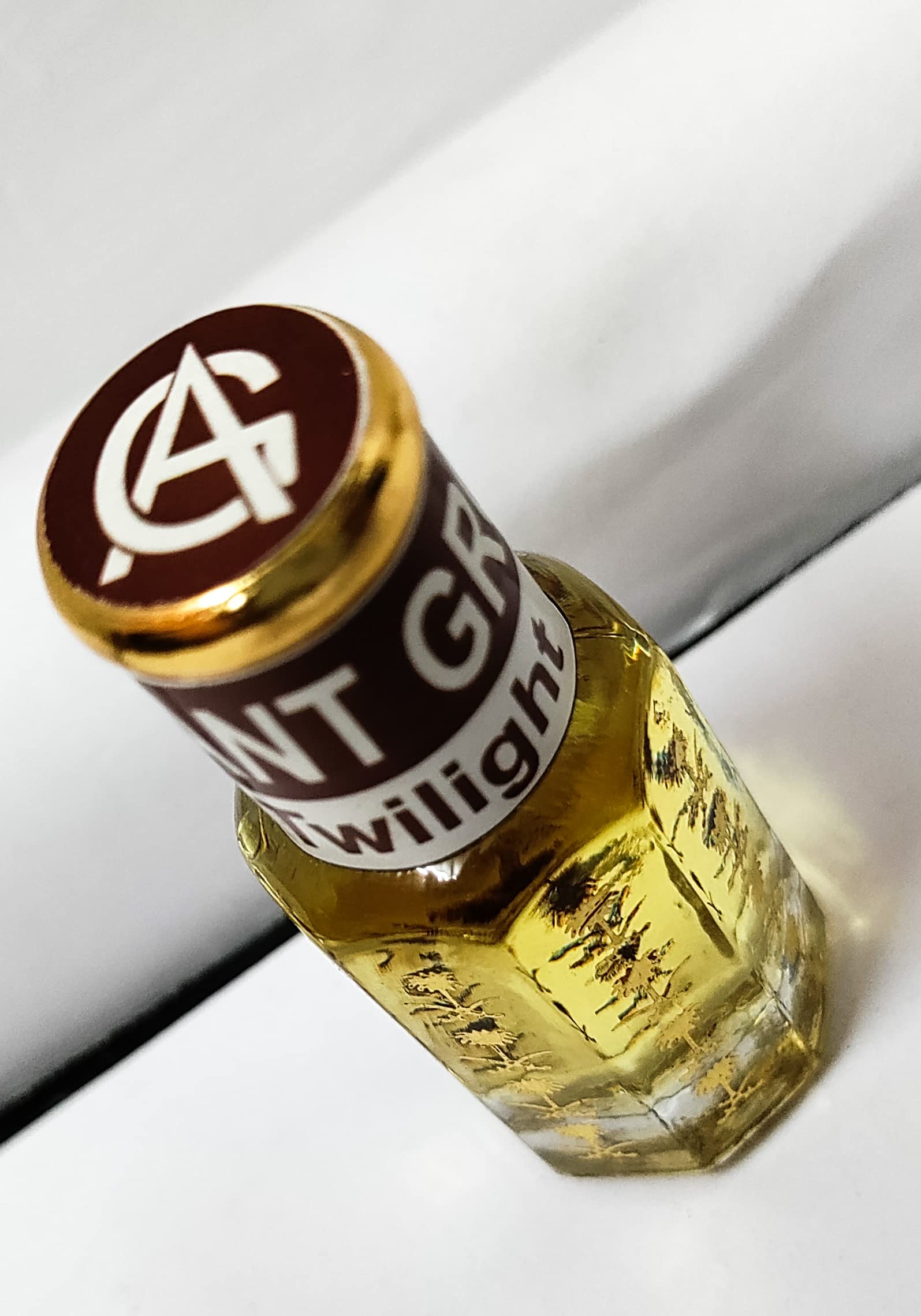 Avant Group Twilight Attar - Alcohol-Free Perfume Oil for Men & Women | Musk, Patchouli, Lavender Scent | 6ml Roll-On | Long-Lasting Fragrance for Daily Wear, Date Nights & Special Occasions