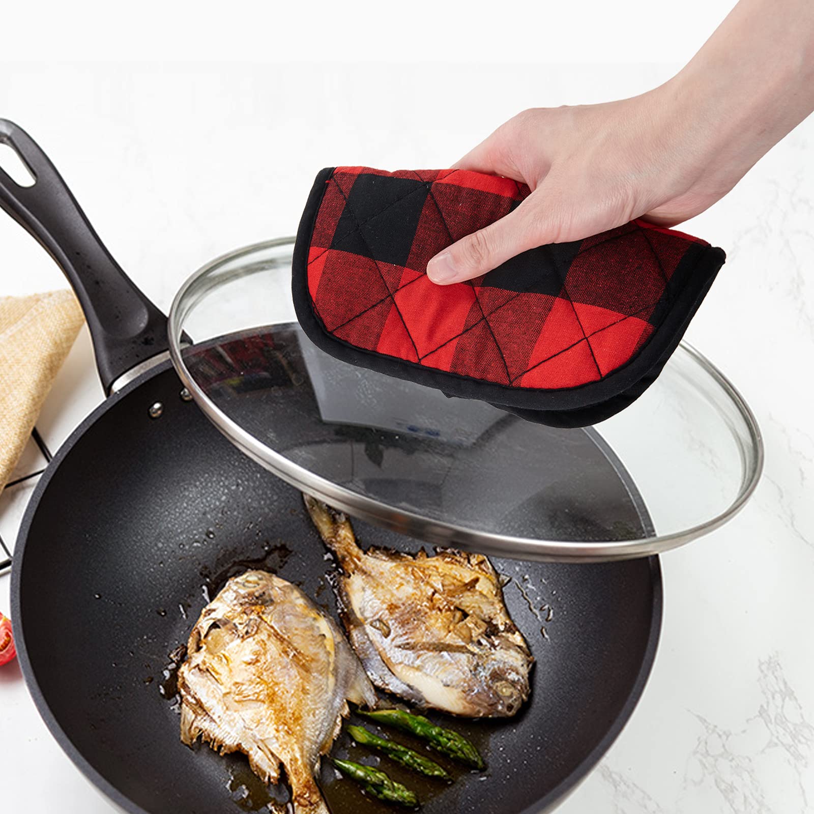 Joyhalo 4 Pack Christmas Buffalo Plaid Pot Holders - Heat Resistant Kitchen Potholders for Cooking, Baking & Holiday Decor - Perfect for Hot Dishes, Oven Mitts & Festive Kitchen Gifts