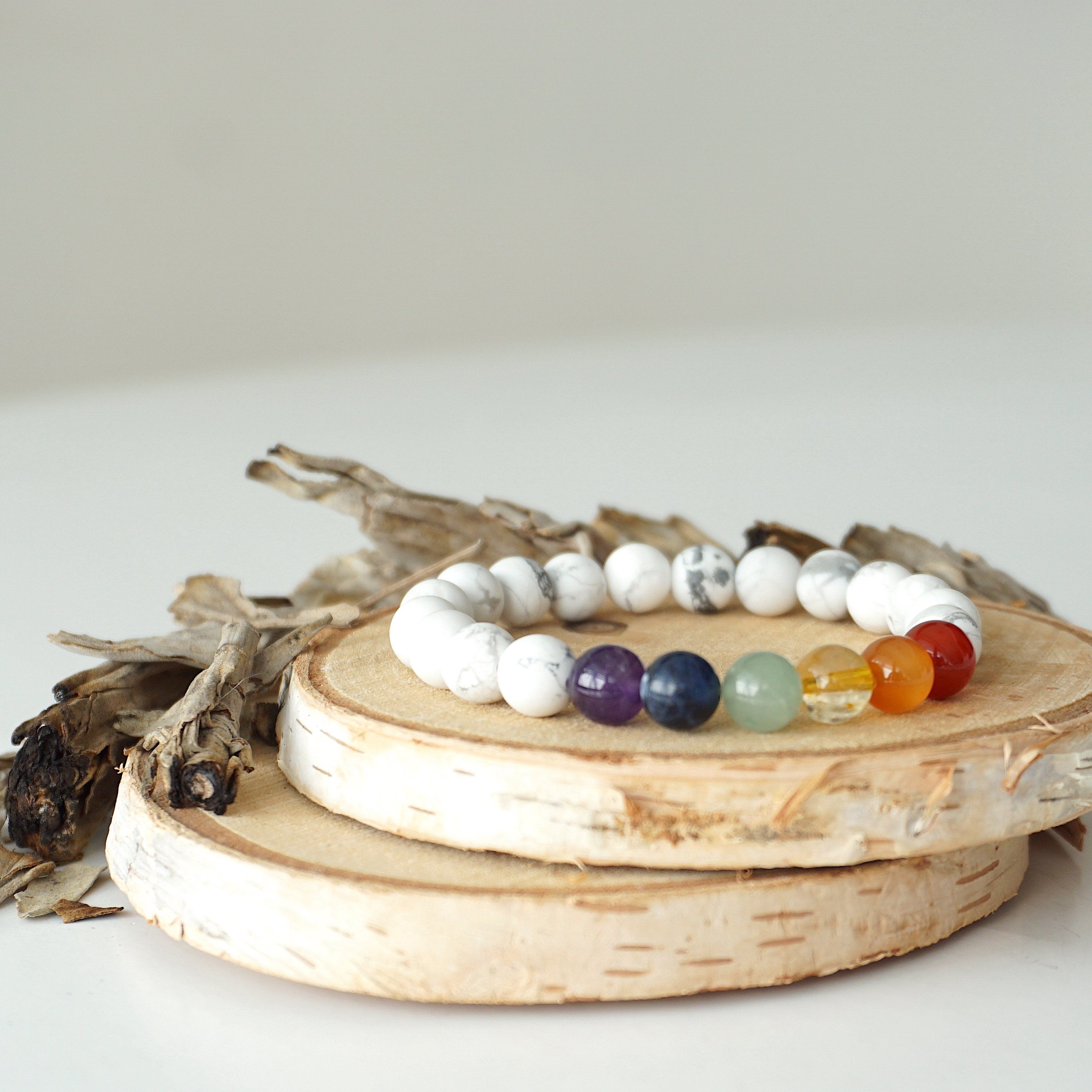Healing Crystal Mala Bracelet with Rainbow White Howlite, Carnelian, Citrine, Green Aventurine, Lapis Lazuli & Amethyst - Meditation, Yoga & Spiritual Chakra Balancing Jewelry