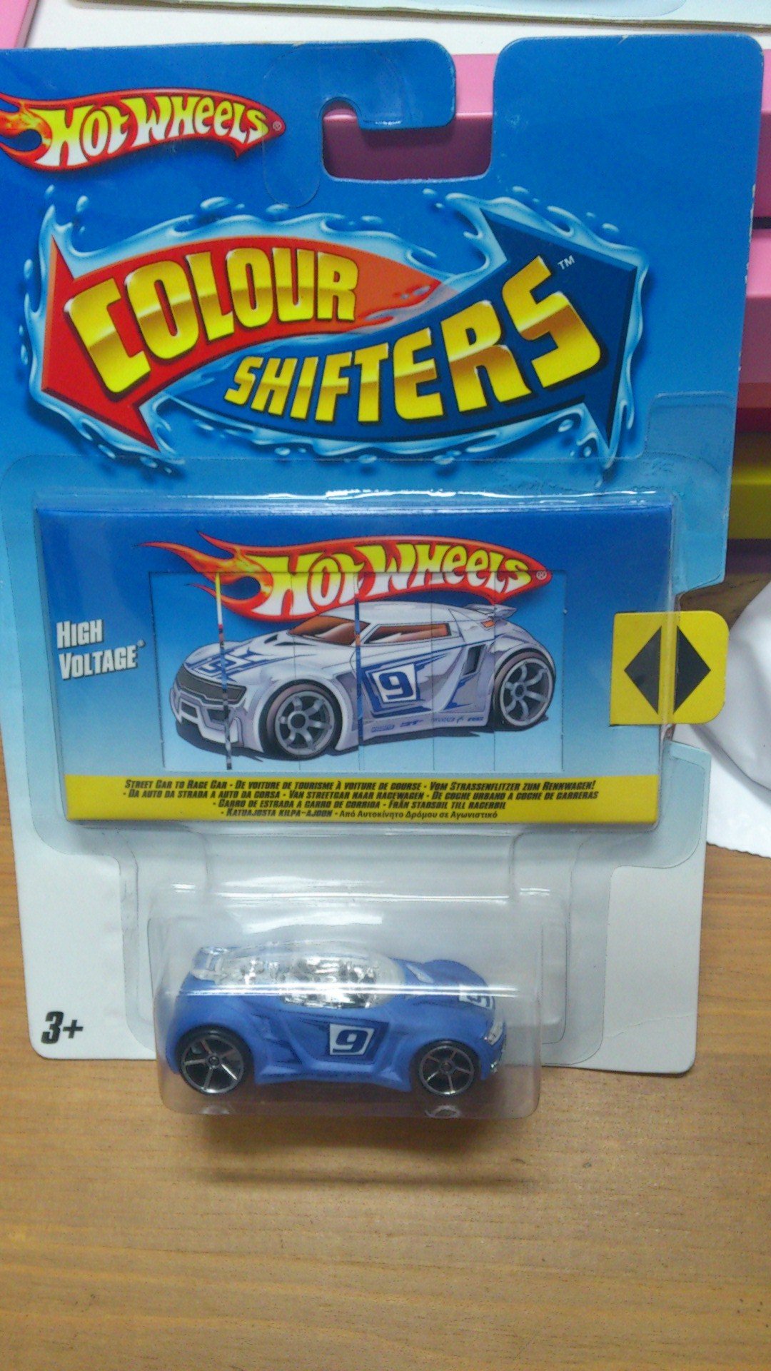 Hot Wheels '77 Dodge Van Color Shifters Toy Car - Collectible Die-Cast Vehicle for Kids & Adults - Perfect for Racing, Display & Gifting