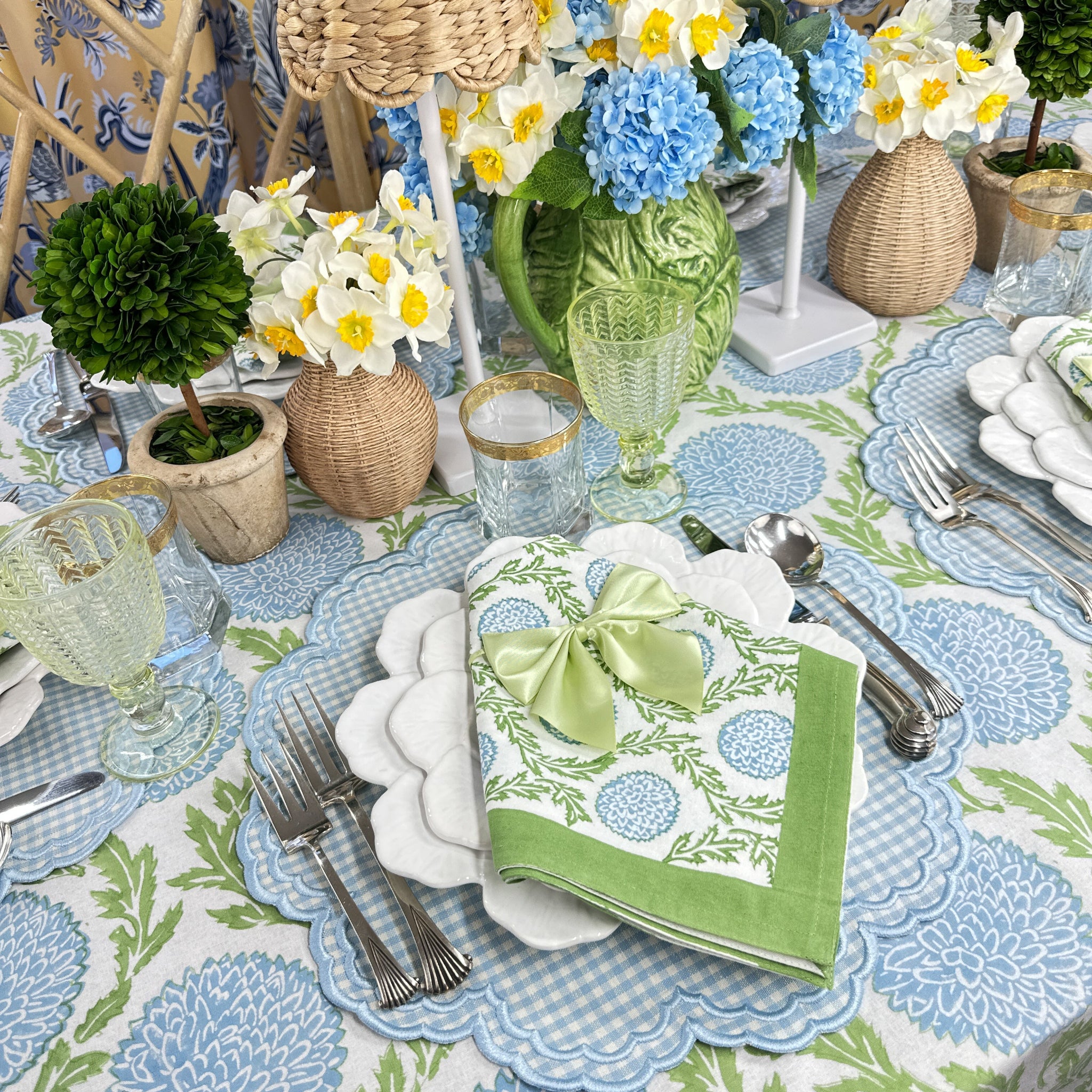 Elegant Blue and Green Floral Vine Tablecloth - Waterproof Washable Rectangular Table Cover for Dining, Kitchen, Party, and Outdoor Picnic Use