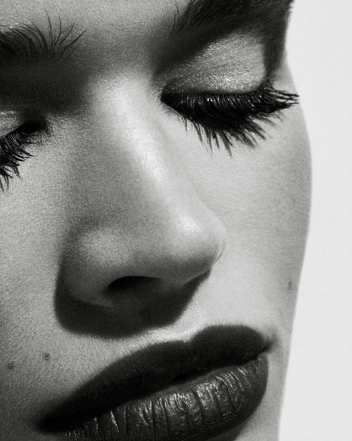 Full Frontal Volume, Lift & Curl Mascara for Dramatic Lashes - Perfect for Night Out & Special Occasions