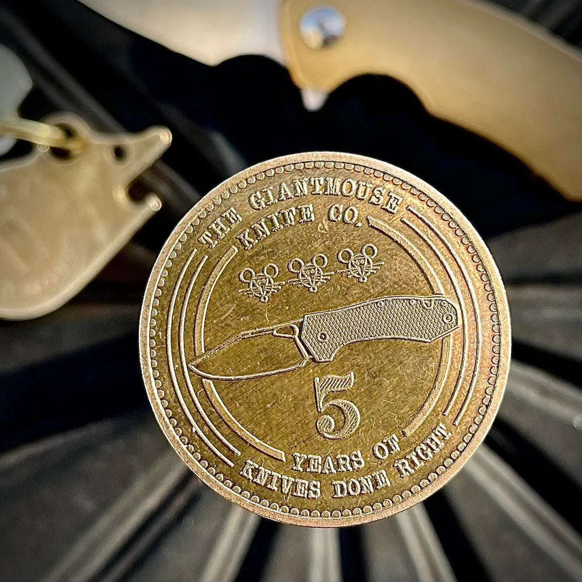 GiantMouse 5 Year Anniversary Limited Edition Collectible Coin - Commemorative Gift for Knife Enthusiasts & EDC Collectors - Perfect for Display, Gifting, and Special Occasions