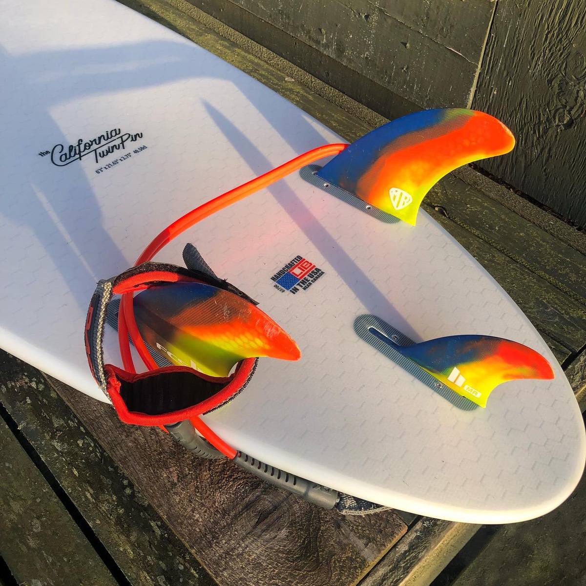 Libtech MR x Mayhem California Pin 5'9 Surfboard - FCSII Compatible Performance Shortboard for All Wave Conditions | Perfect for Beach Breaks, Point Breaks and Everyday Surfing