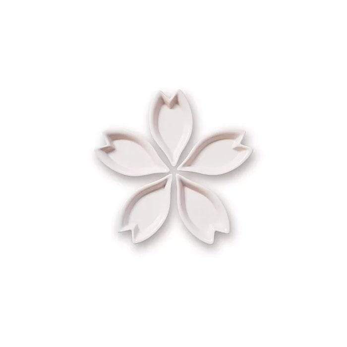 Hiracle Sakura Porcelain Petal Plates - Elegant Japanese Dinnerware Set for Tea Parties, Wedding Decor & Home Tableware (6-Piece Set)
