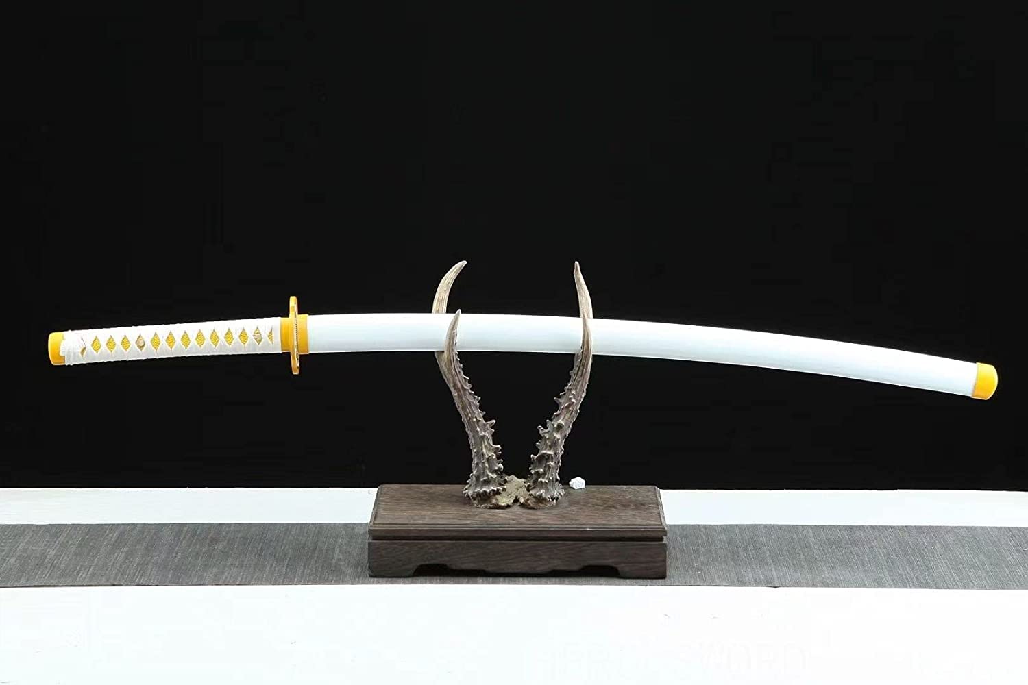 Demon Slayer Sword - Handmade 1060 Carbon Steel Samurai Katana with Full Tang Sharp Blade | Authentic Japanese Anime Sword for Cosplay, Collection & Martial Arts Training | Perfect Gift for Anime Fans & Sword Enthusiasts