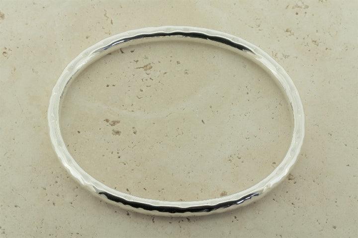 5mm Oval Tubular Hammered Bangle - Elegant Stackable Bracelet for Women, Perfect for Everyday Wear, Parties & Gifts