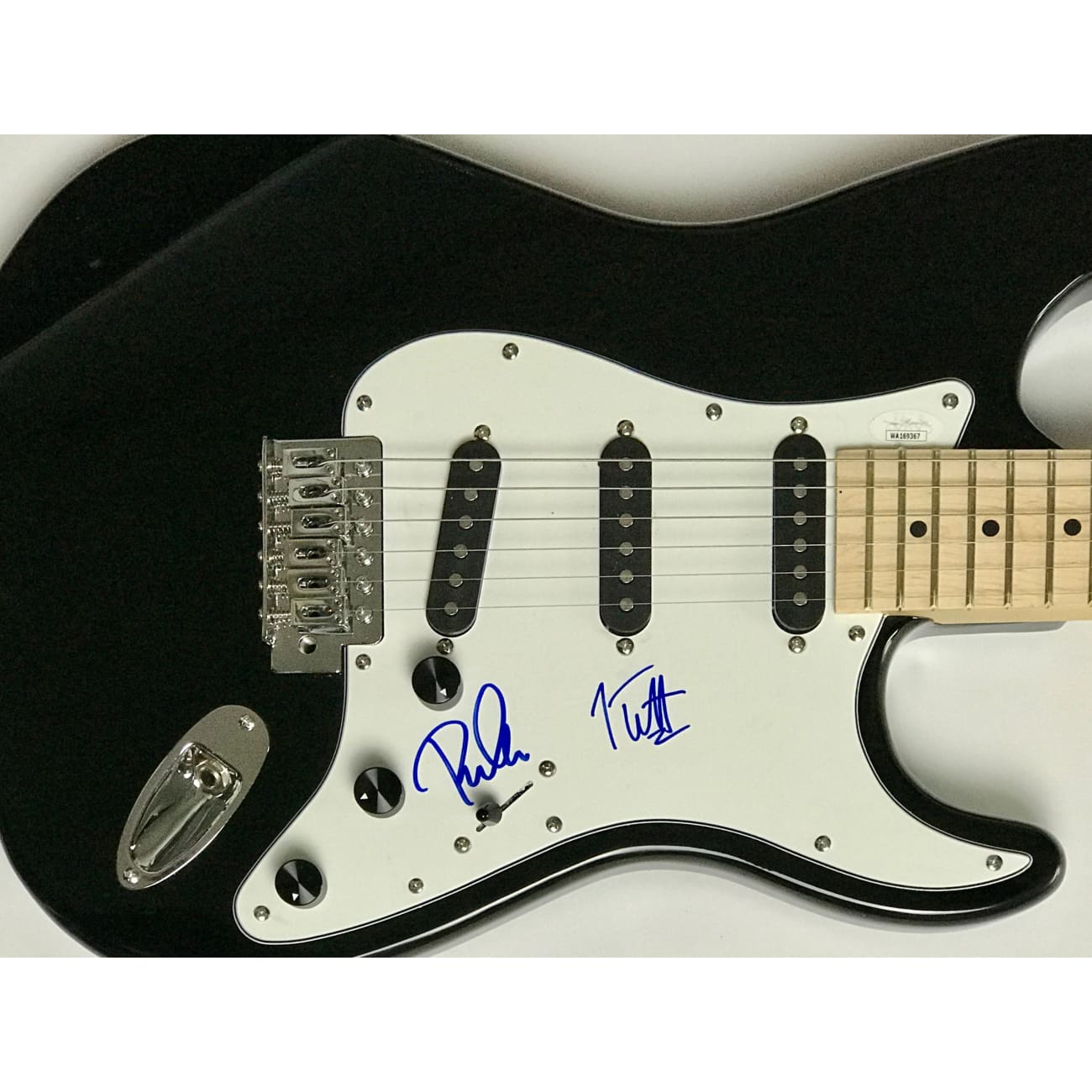 Def Leppard Phil Collen & Joe Elliot Autographed Electric Guitar with JSA Certificate of Authenticity - Perfect for Rock Music Collectors & Memorabilia Displays