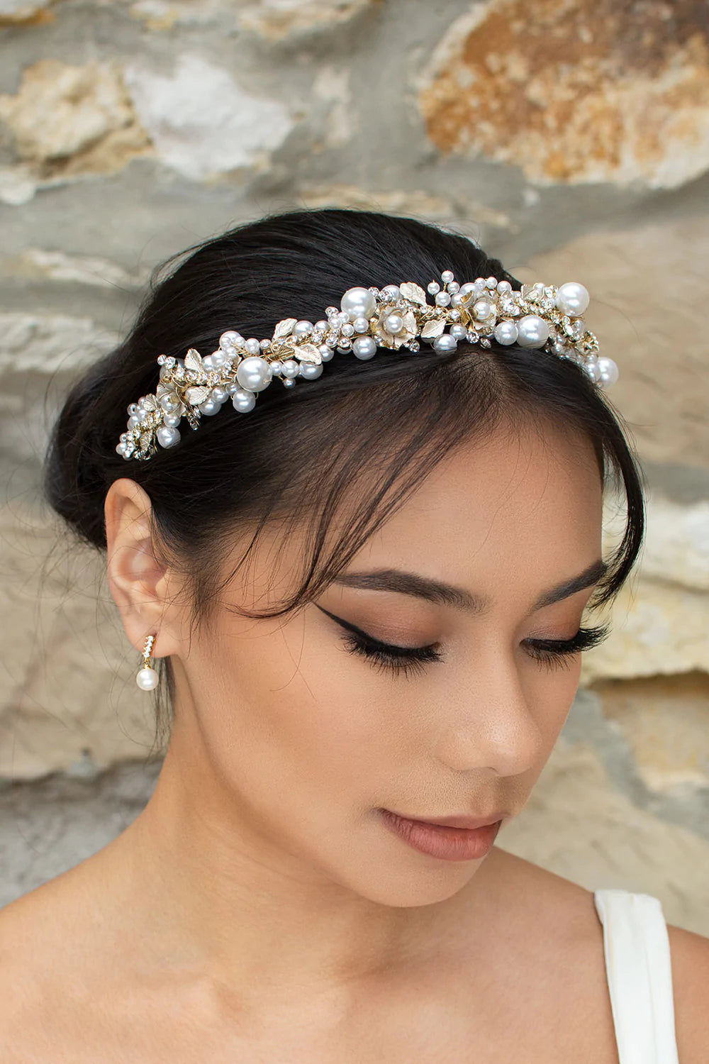 Layla Pearl Crystal Floral Bridal Headband - Elegant Wedding Hair Accessory for Bride, Bridesmaids & Special Occasions