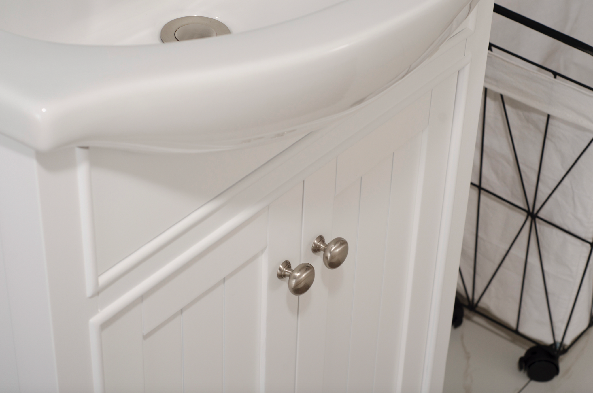 Design Element Marian 24-Inch Single Sink Bathroom Vanity in White (S05-24-WT) - Perfect for Small Bathrooms & Powder Rooms