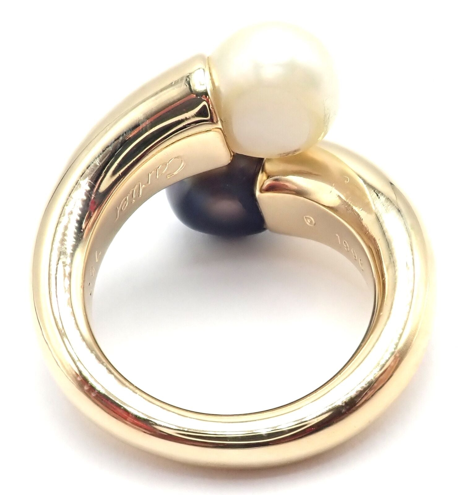 Authentic Cartier Toi Et Moi 18k Yellow Gold White Black Pearl Bypass Band Ring - Luxury Jewelry for Weddings, Anniversaries & Special Occasions