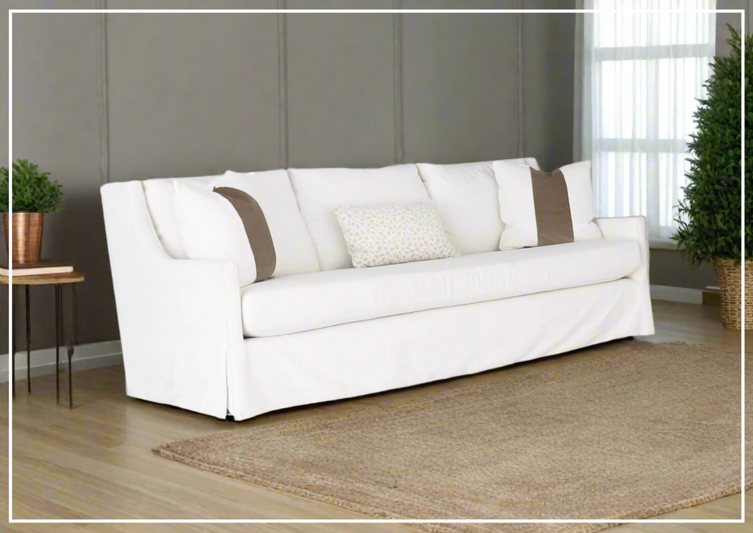 Universal Furniture Hudson 3-Seater Sofa in Nomad Snow with Throw Pillows - Modern Living Room Couch for Small Spaces & Apartments