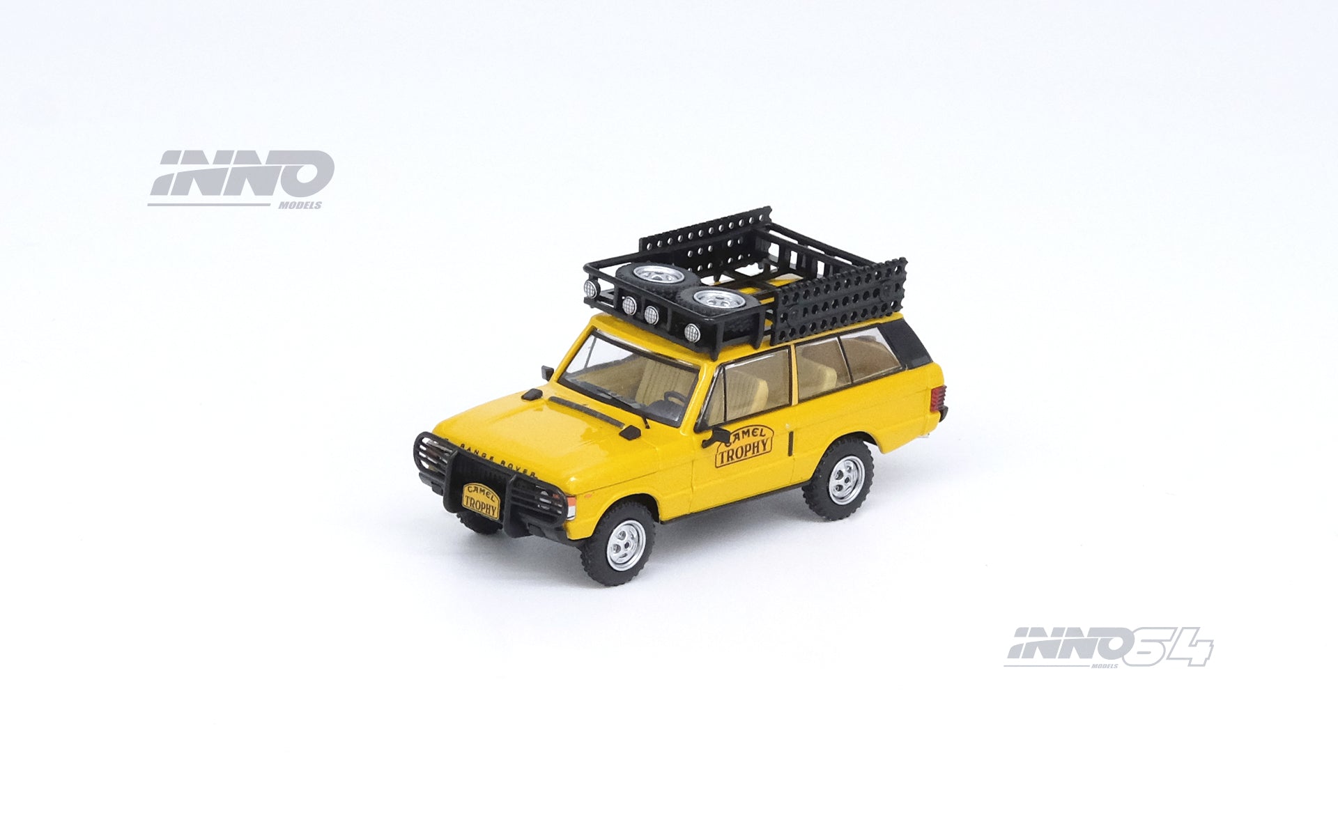 INNO64 1:64 Scale Range Rover Classic Camel Trophy 1982 Diecast Model Car with Accessories - Perfect for Collectors, Display, and Diorama Scenes