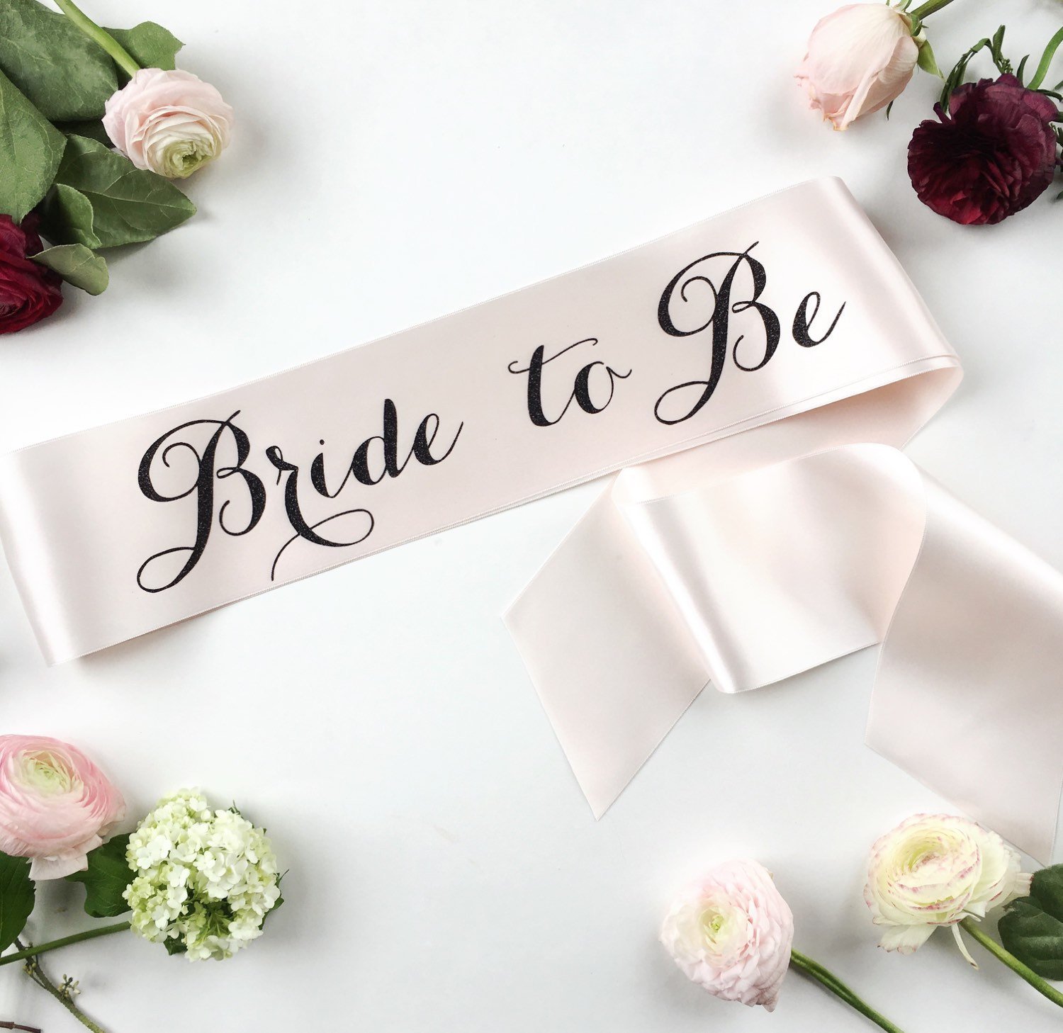 Bride to Be Sash - Elegant Bridal Bachelorette Party Sash for Wedding Showers, Bachelorette Parties & Bridal Events - Perfect for Bride Squad, Maid of Honor & Bridesmaids